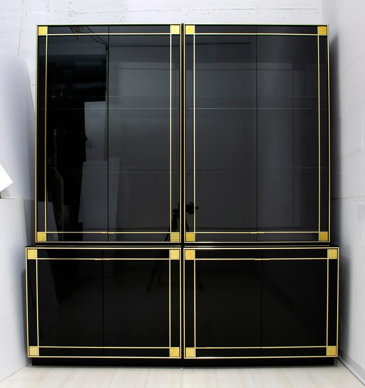 Pierre Cardin Black Lacquered Sideboard Bar Cabinet with Brass Details, 1980s 12