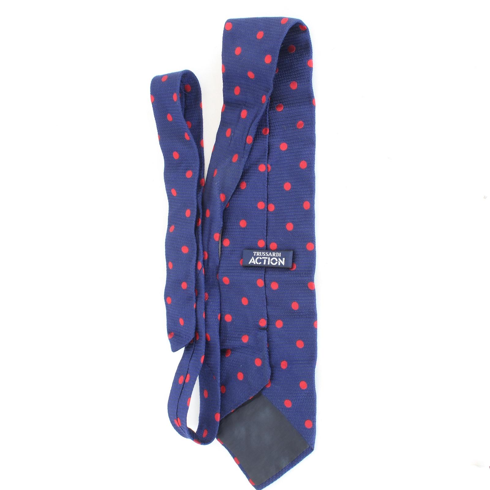 Pierre Cardin vintage 80s tie. Blue and red color with paisley pattern, 100% silk. Made in italy.

Length: 138 cm
Width: 11 cm