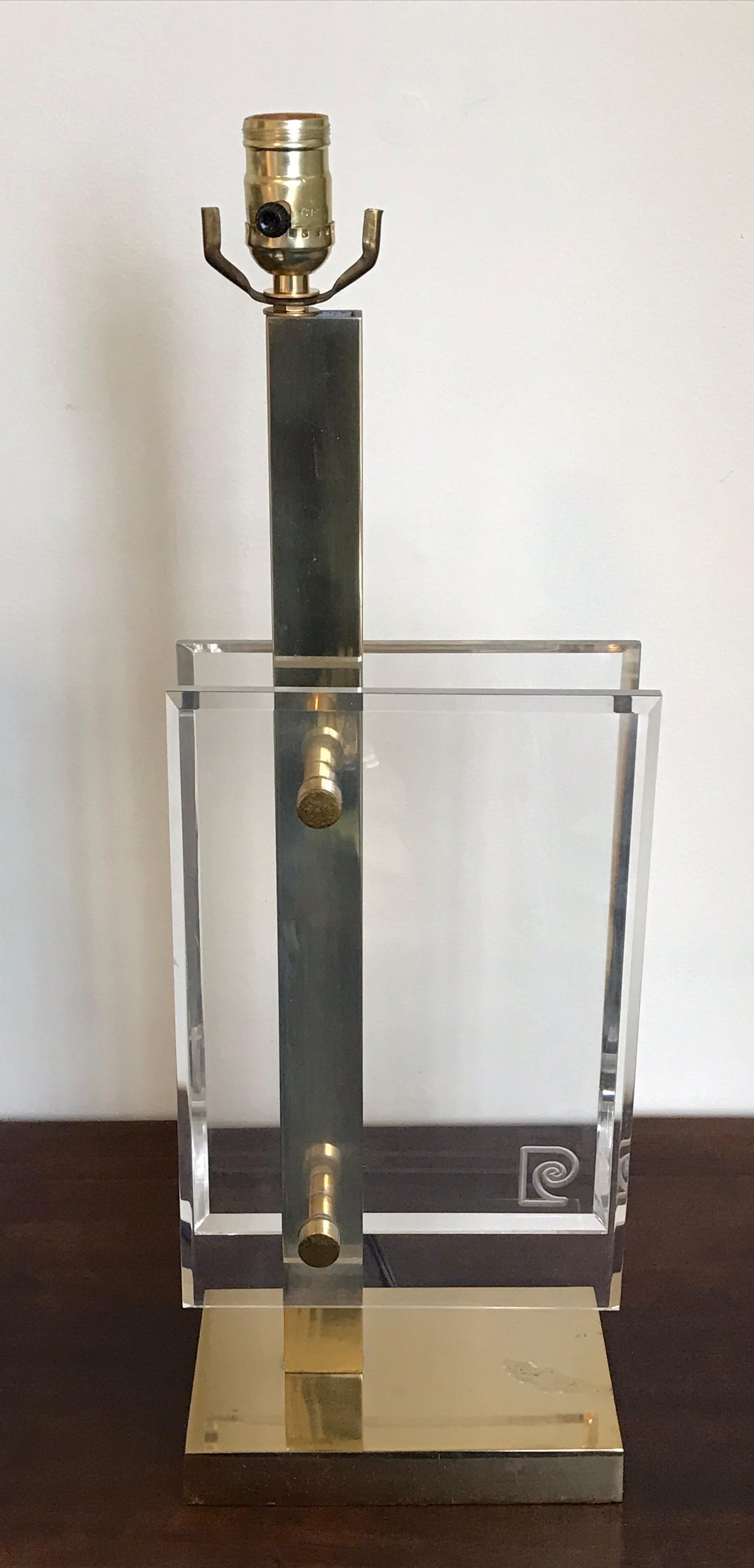 Tischlampe aus Messing und Lucite von Pierre Cardin für Laurel Lamp Company im Angebot 4