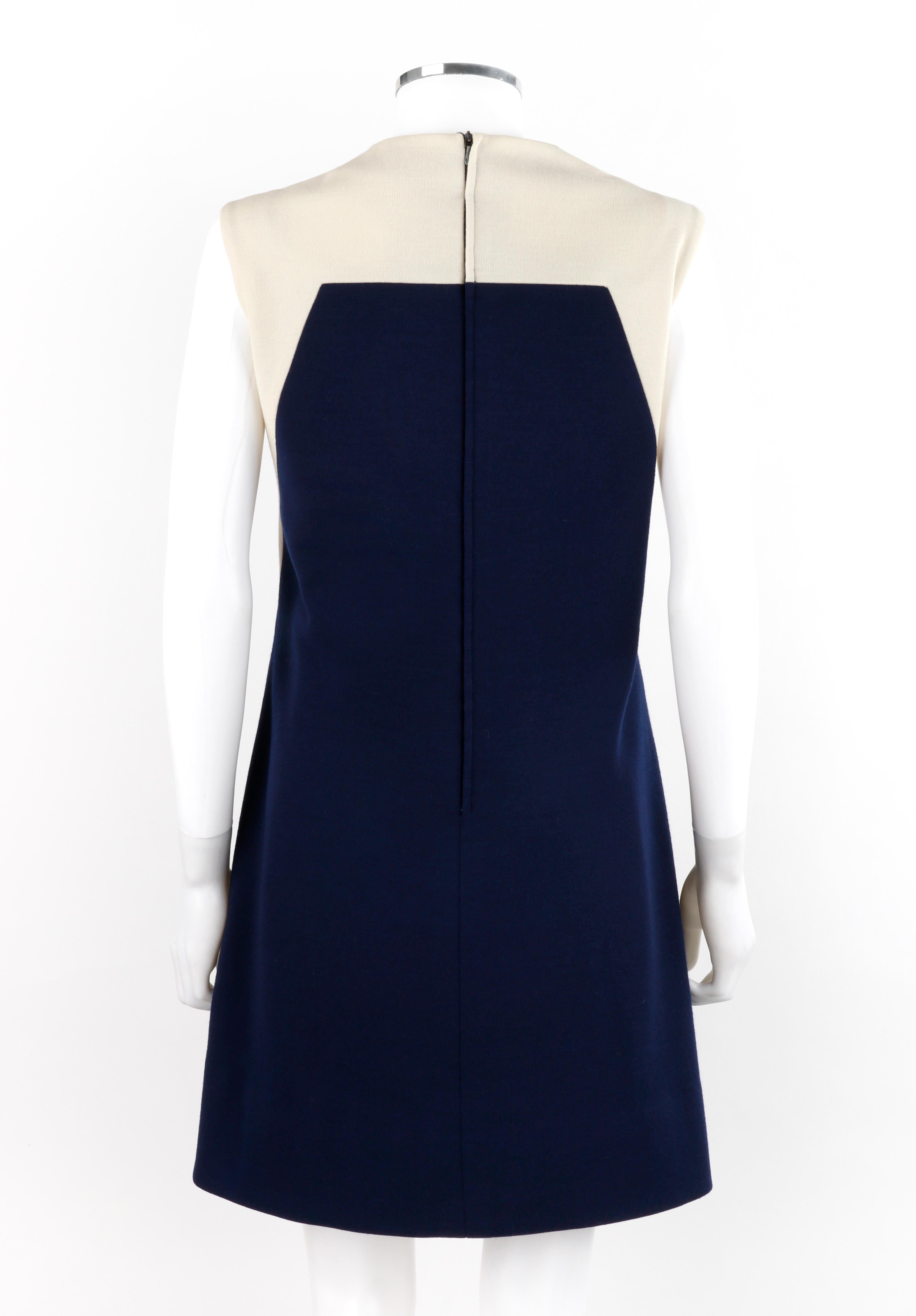 PIERRE CARDIN ca. 1960er Marineblaues Minikleid mit geometrischem Mod-Farbblockmuster im Angebot 1