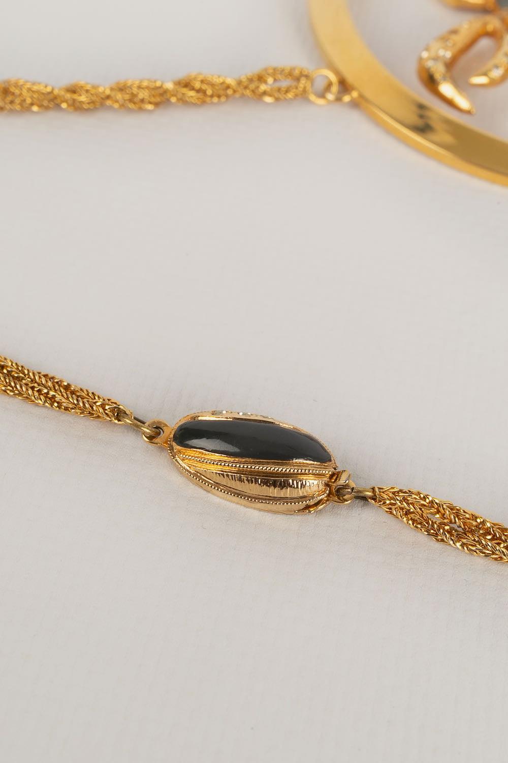 Pierre Cardin Krabben-Halskette aus goldenem Metall im Angebot 2