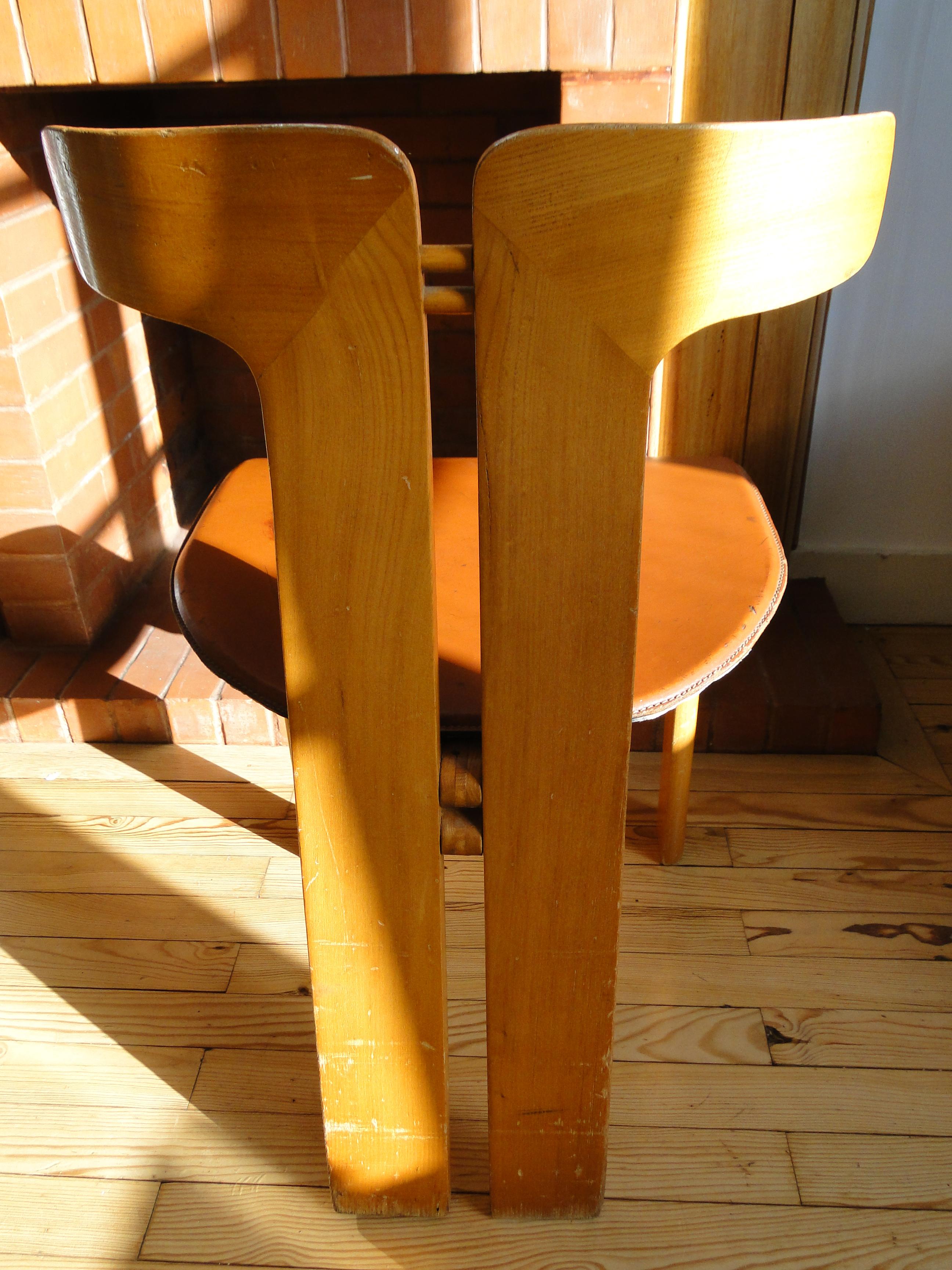 Pierre Cardin Dining Chair in Walnut and Leather In Fair Condition In Lège Cap Ferret, FR