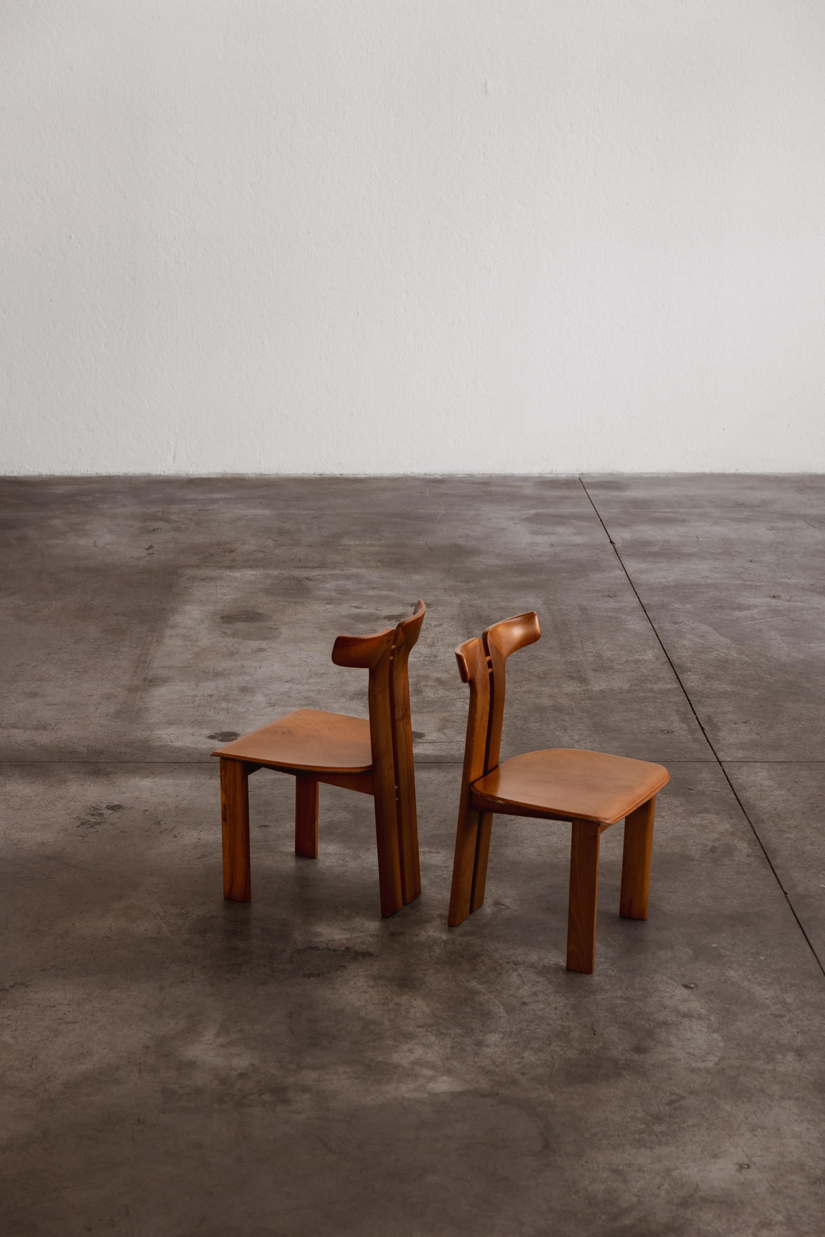 Esszimmerstühle von Pierre Cardin für Roche Bobois, cognacfarbenes Leder, 1970, 2er-Set im Angebot 5