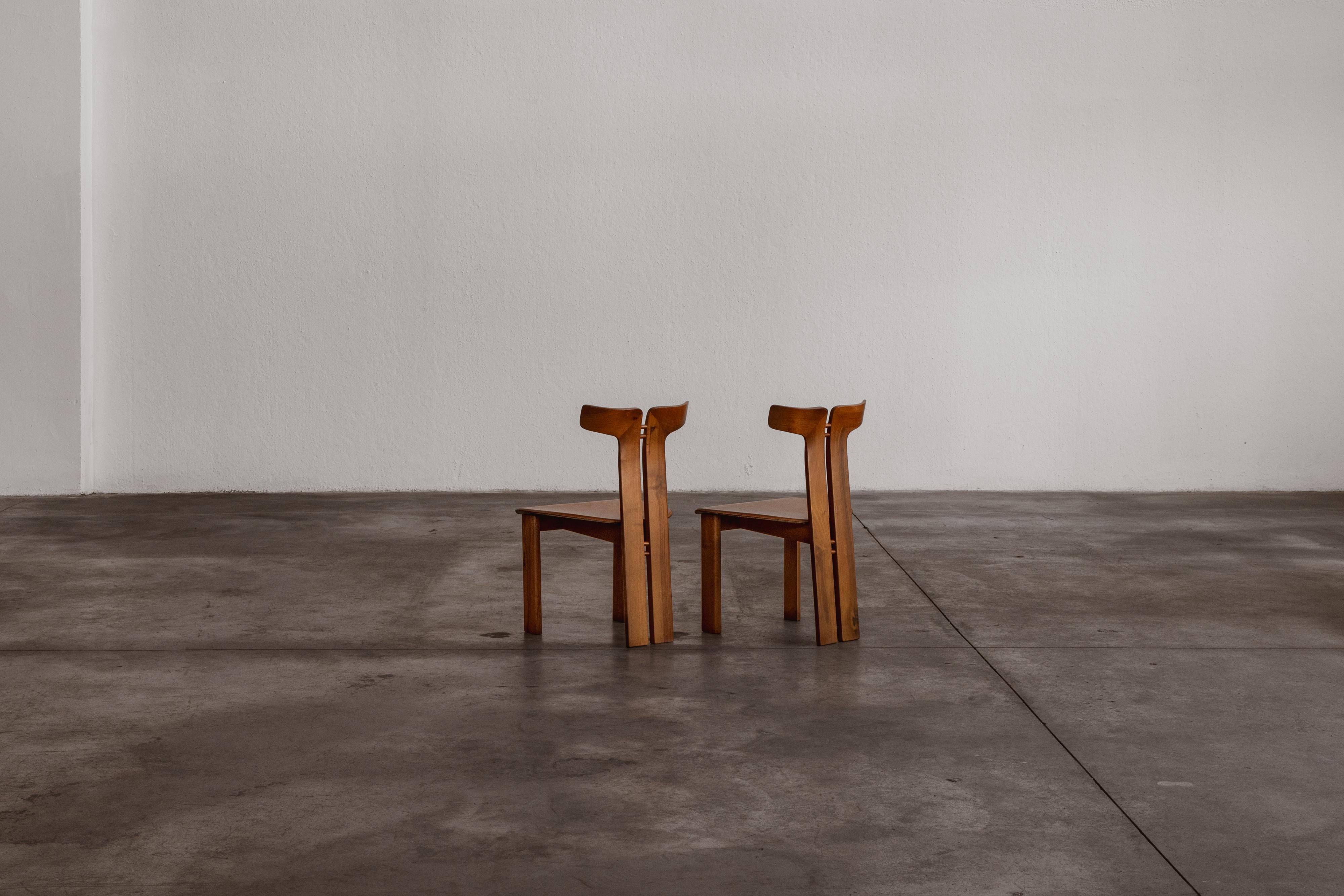Esszimmerstühle von Pierre Cardin für Roche Bobois, cognacfarbenes Leder, 1970, 2er-Set im Zustand „Gut“ im Angebot in Lonigo, Veneto