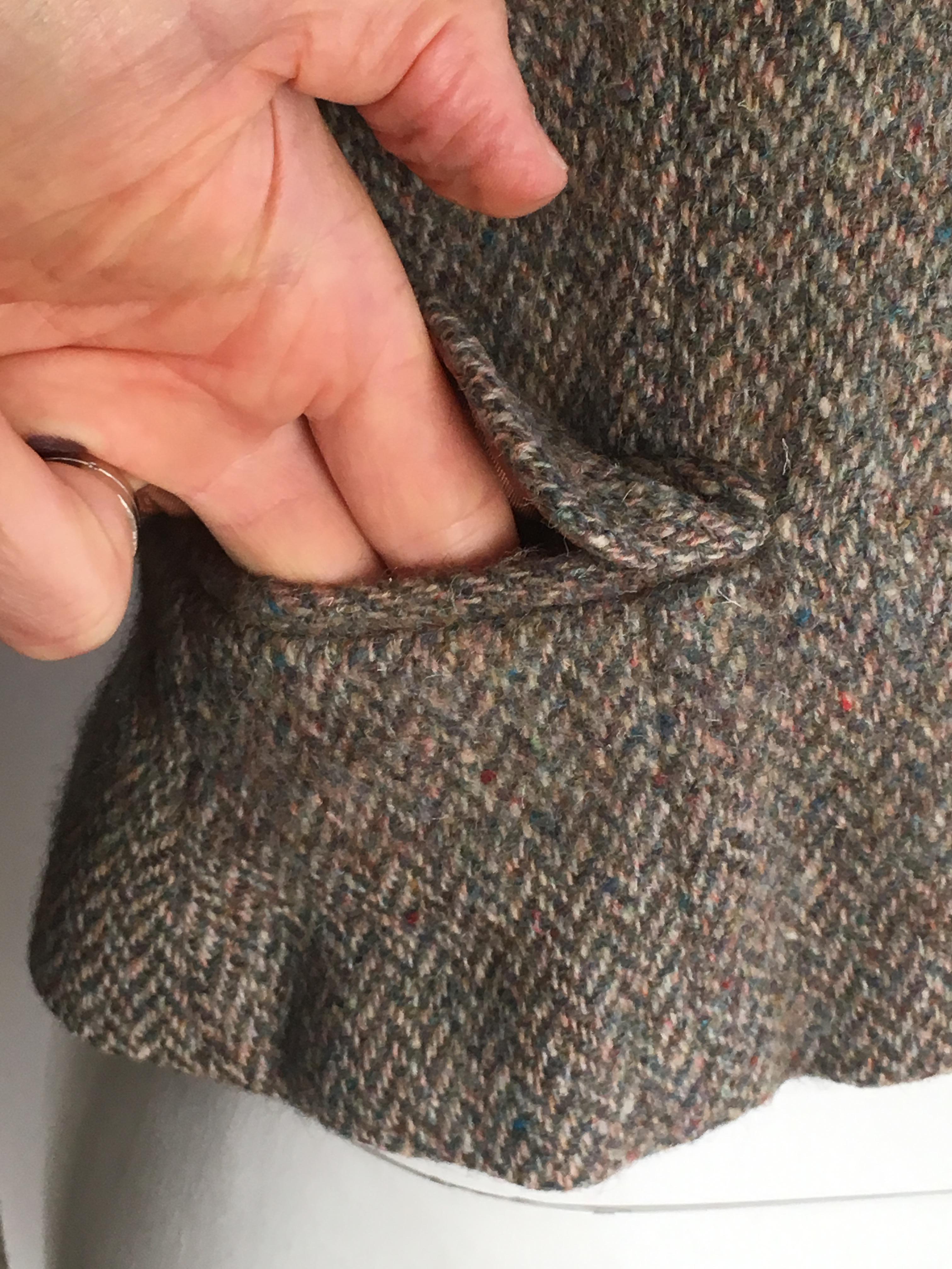 Women's or Men's Pierre Cardin for Bloomingdale's 1960s Wool Cropped Jacket Size 4.
