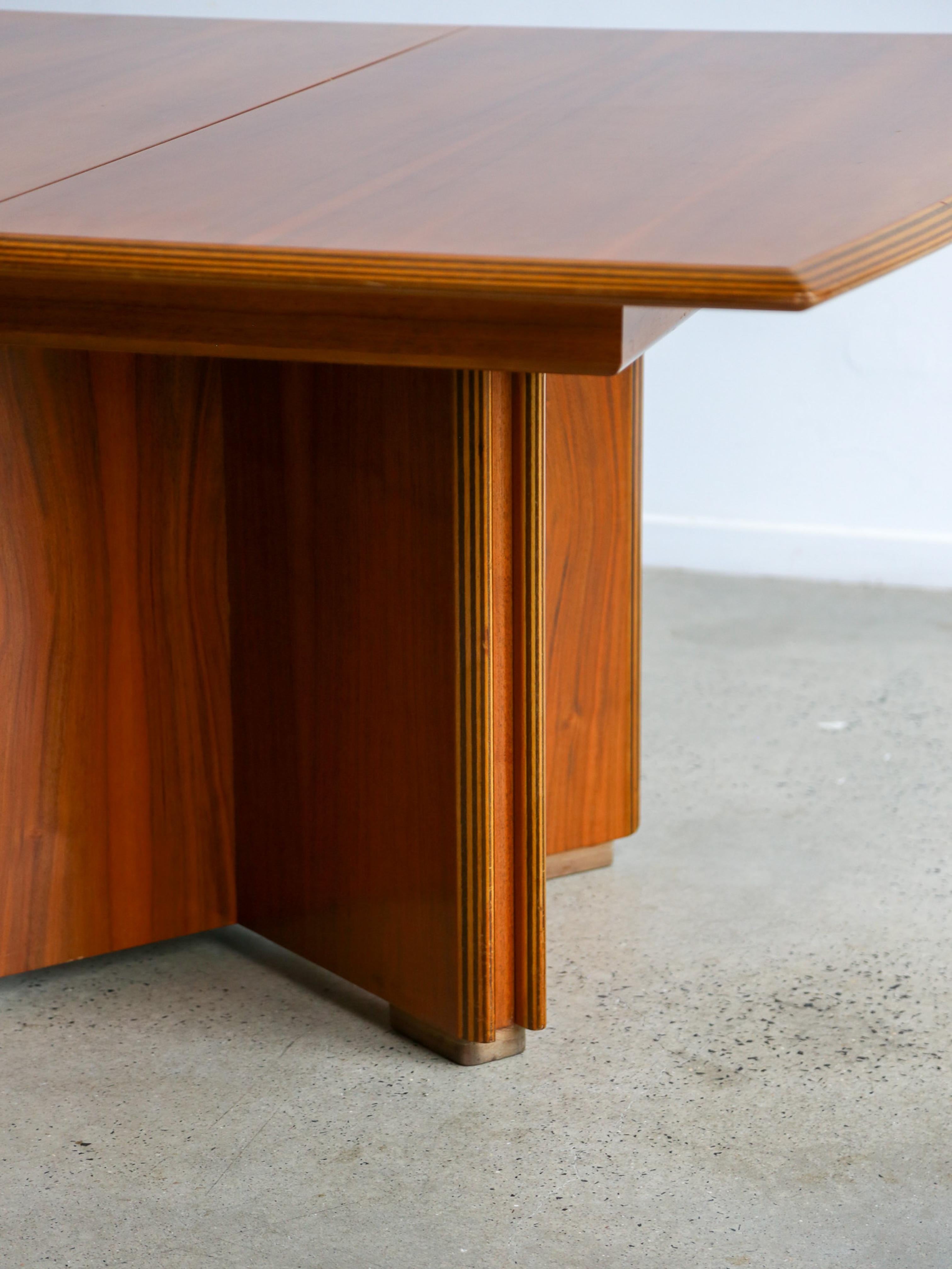 Pierre Cardin pour Maxalto Table de salle à manger à rallonge en noyer 1980 en vente 10