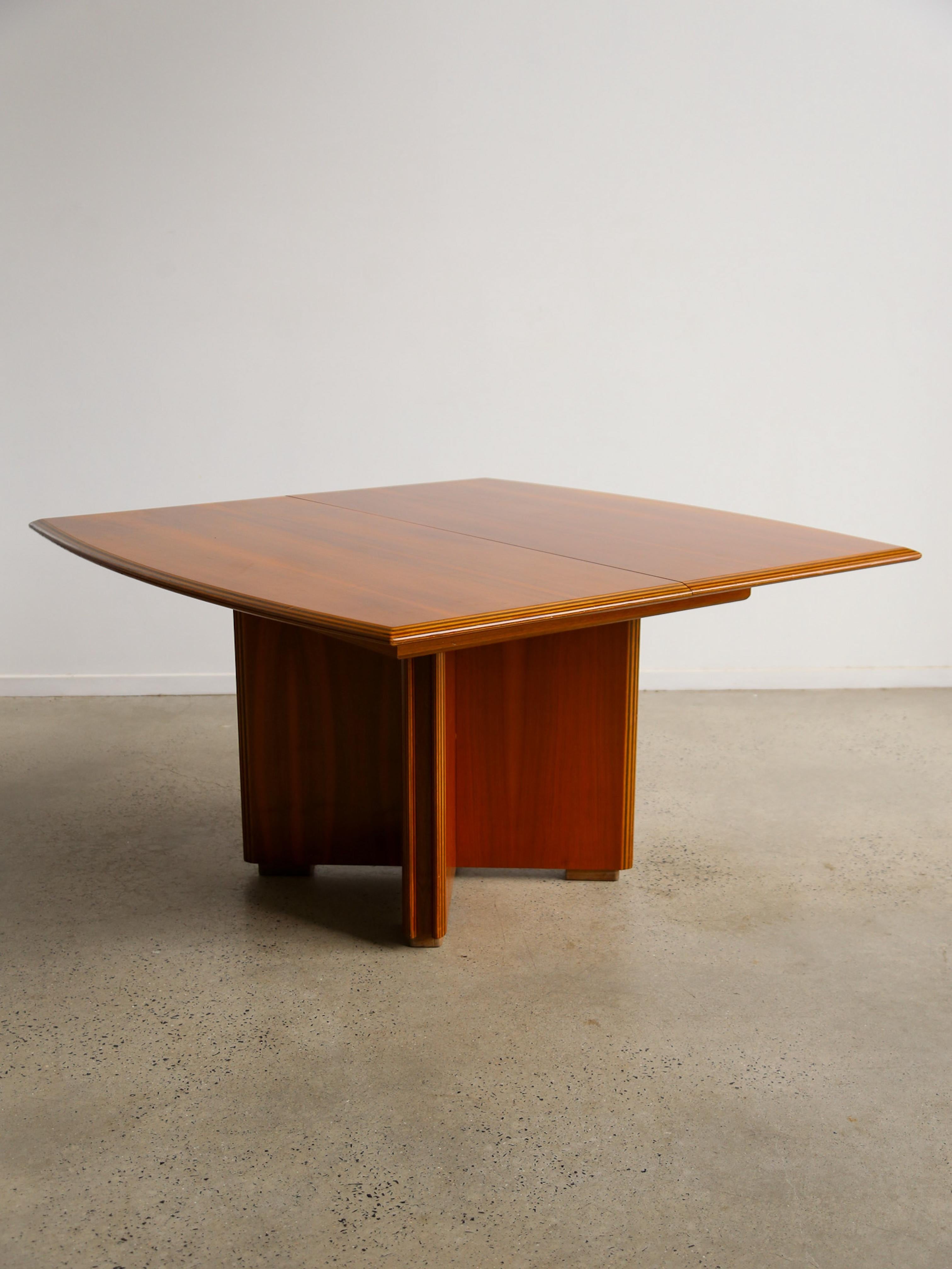 Pierre Cardin pour Maxalto Table de salle à manger à rallonge en noyer 1980 en vente 11