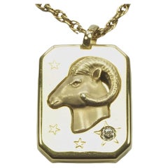 Pierre Cardin Collar Colgante Zodíaco Aries Tono Oro engastado con un Diamante
