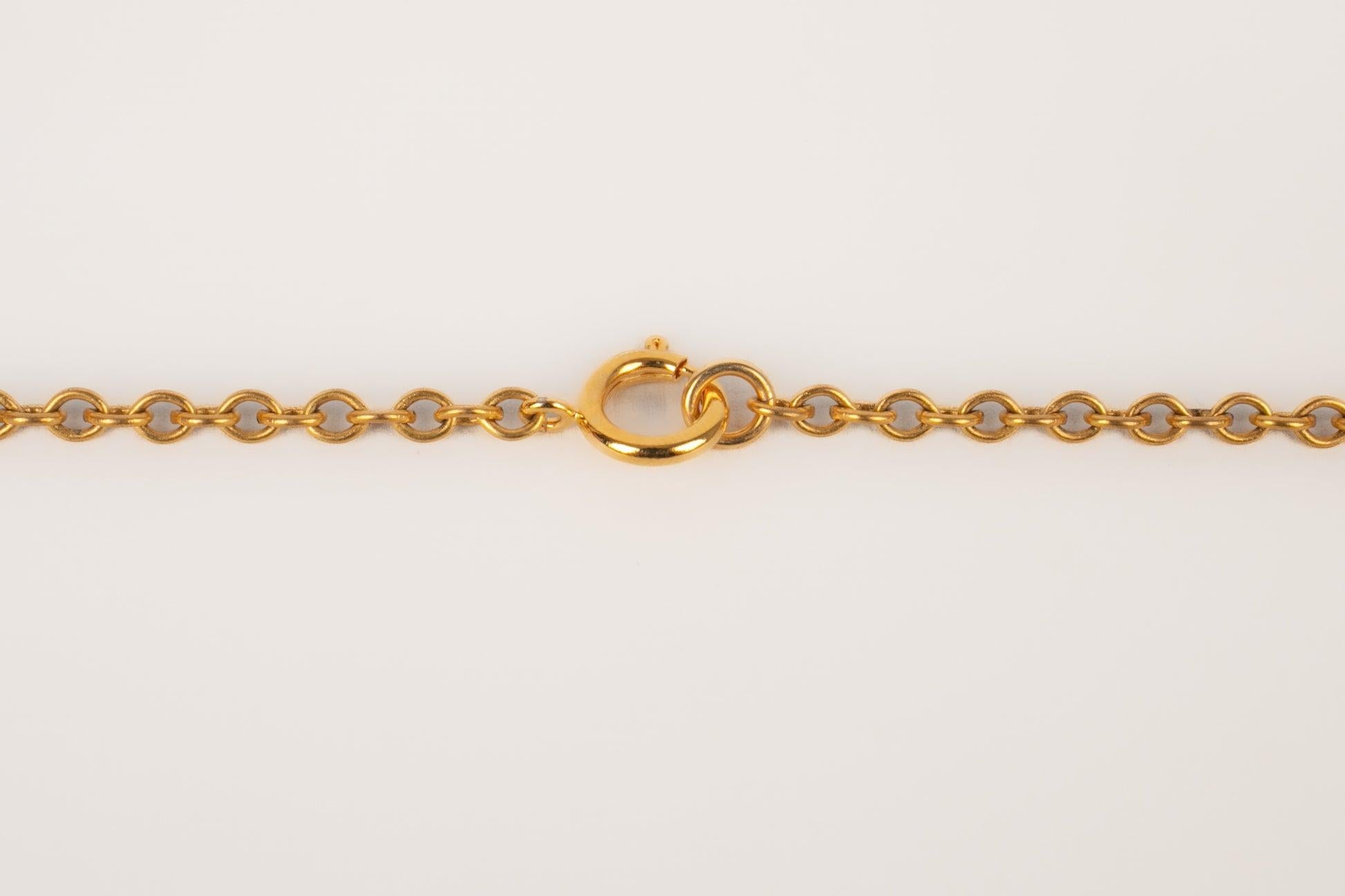 Collana in metallo dorato e argentato di Pierre Cardin in vendita 2