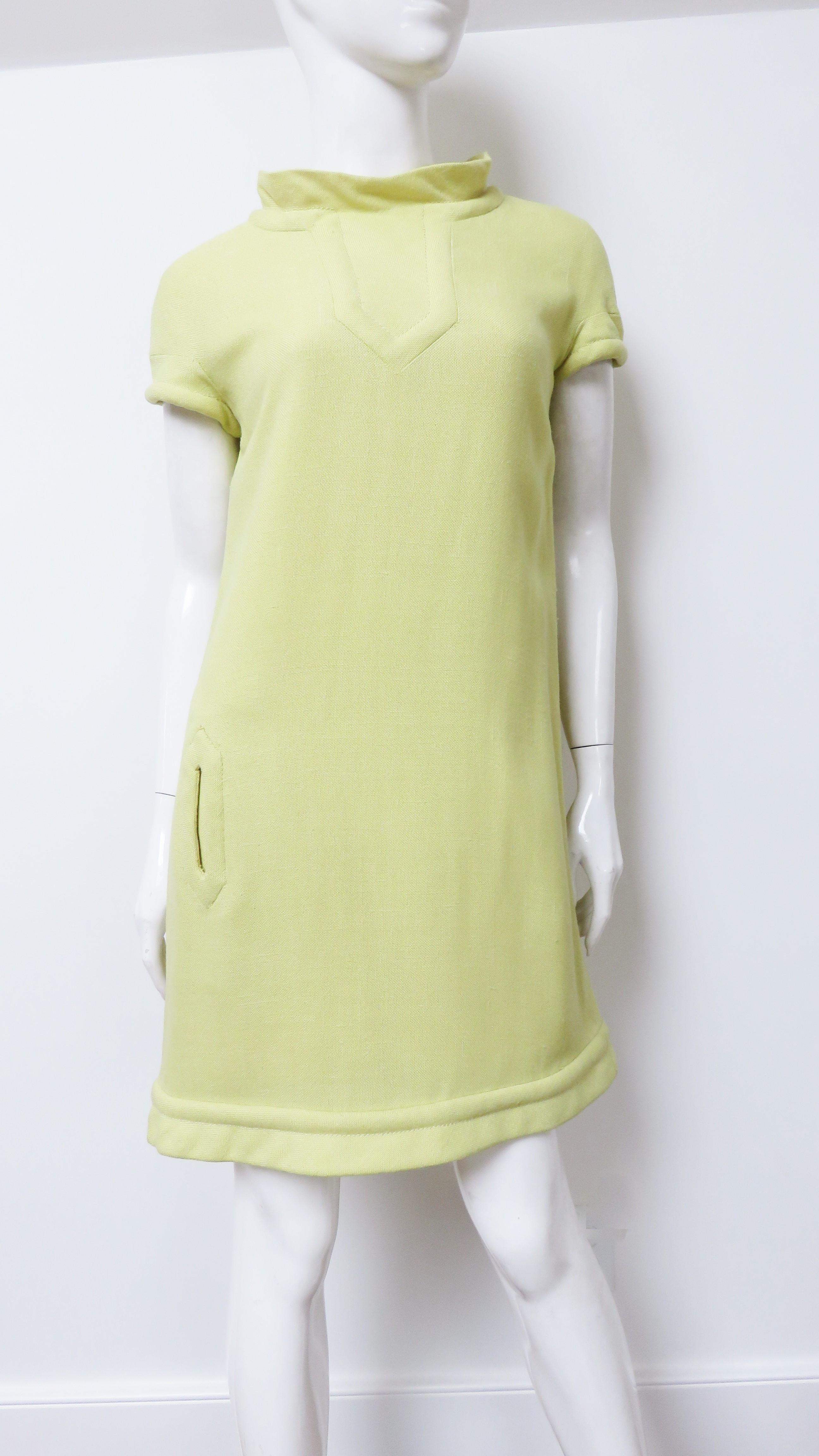 Pierre Cardin Ikonisches Kleid aus den 1960ern im Zustand „Gut“ im Angebot in Water Mill, NY