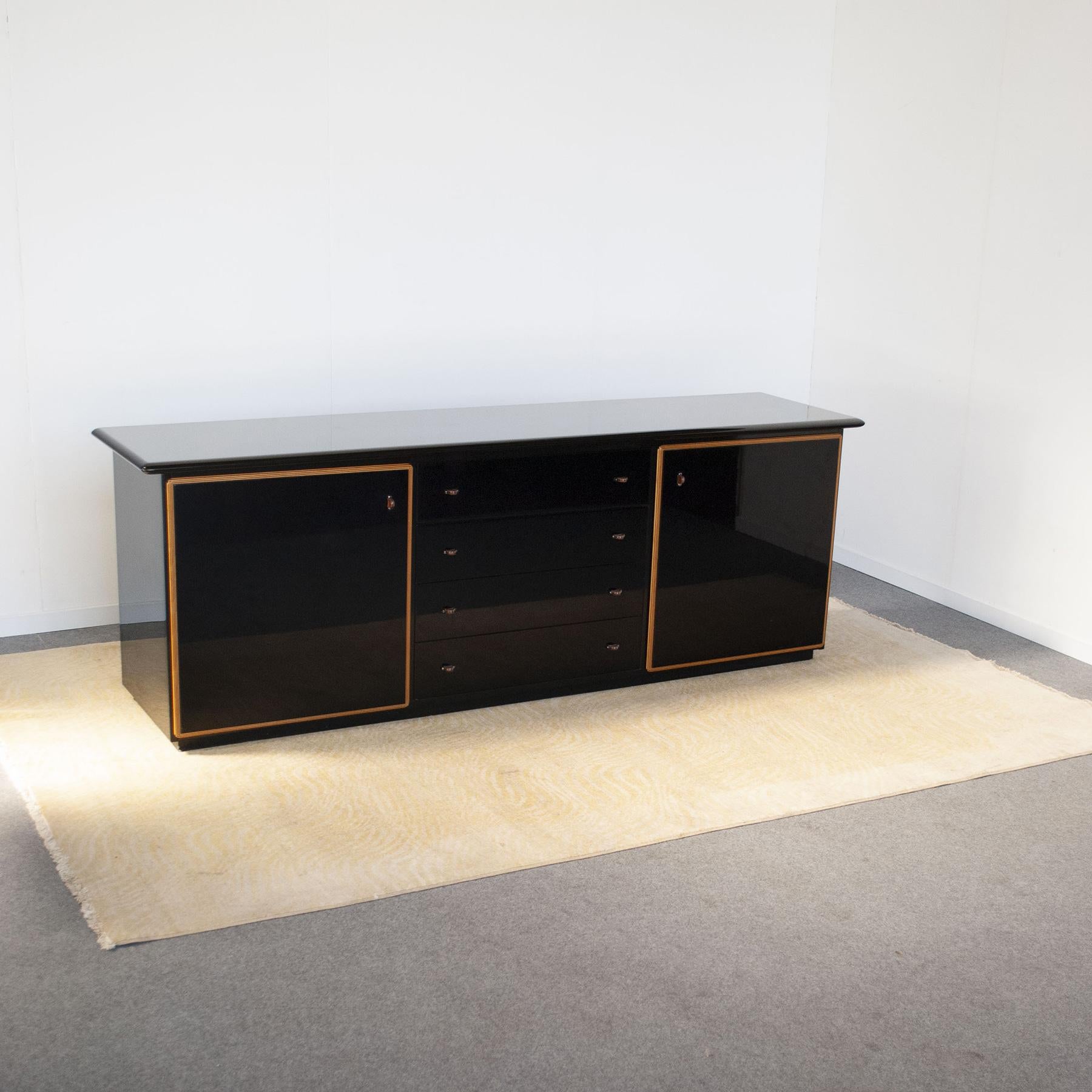 Pierre Cardin Lacquered Sideboard Mid Seventies In Good Condition For Sale In bari, IT