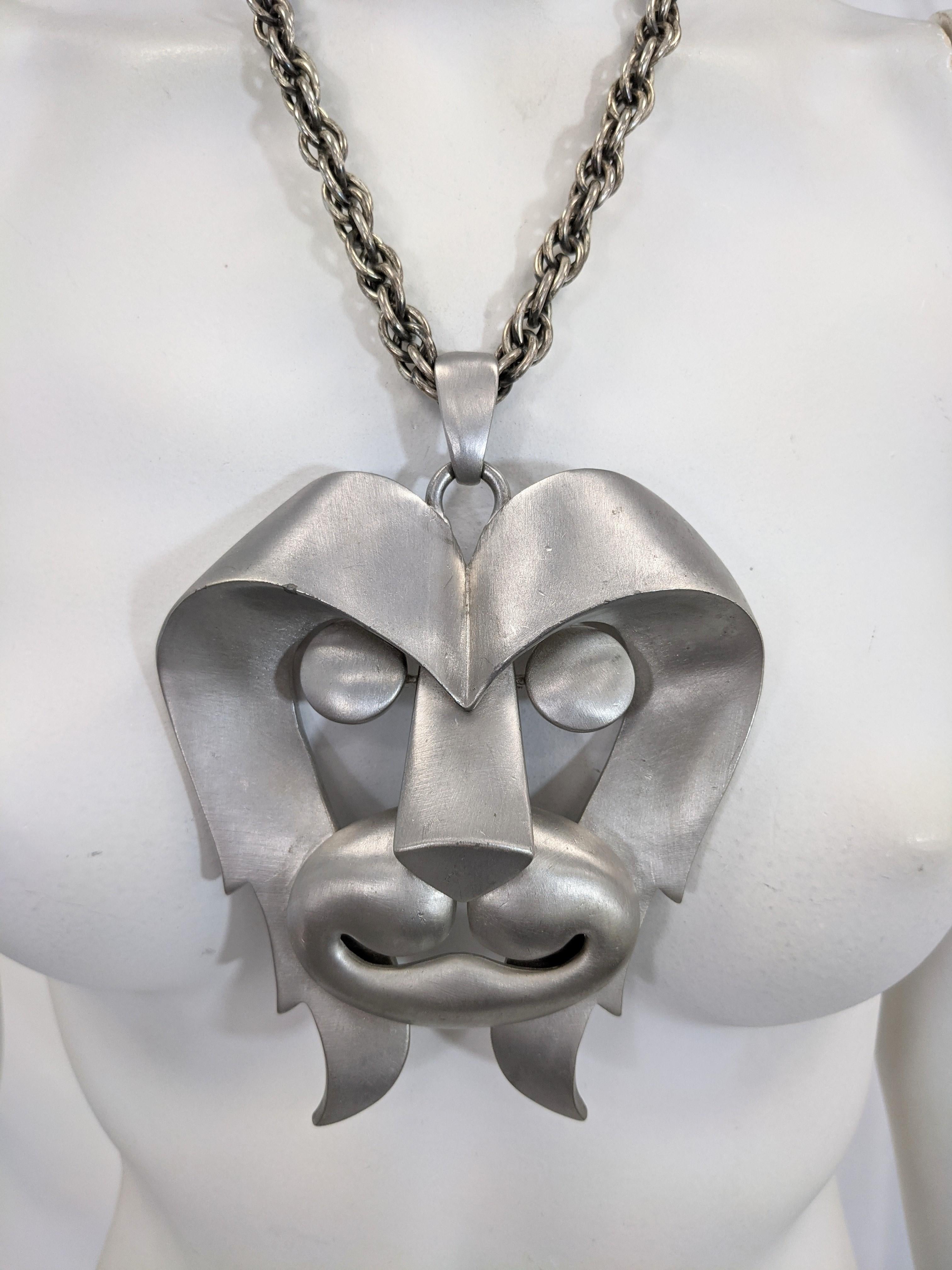 Pierre Cardin Collier pendentif tête de lion Unisexe en vente