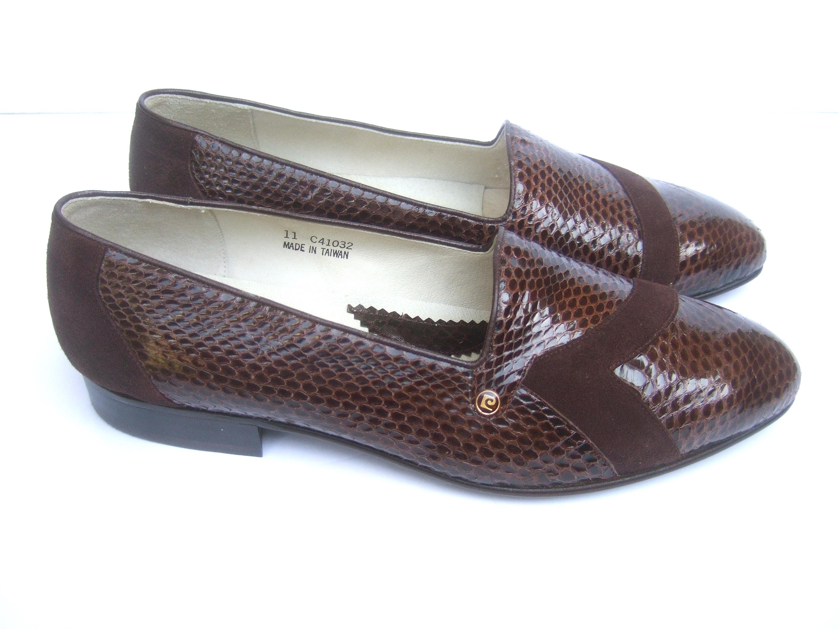 Pierre Cardin Men's Brown Snakeskin Dress Shoes New Vintage US Size 11 c 1970s In Excellent Condition In University City, MO