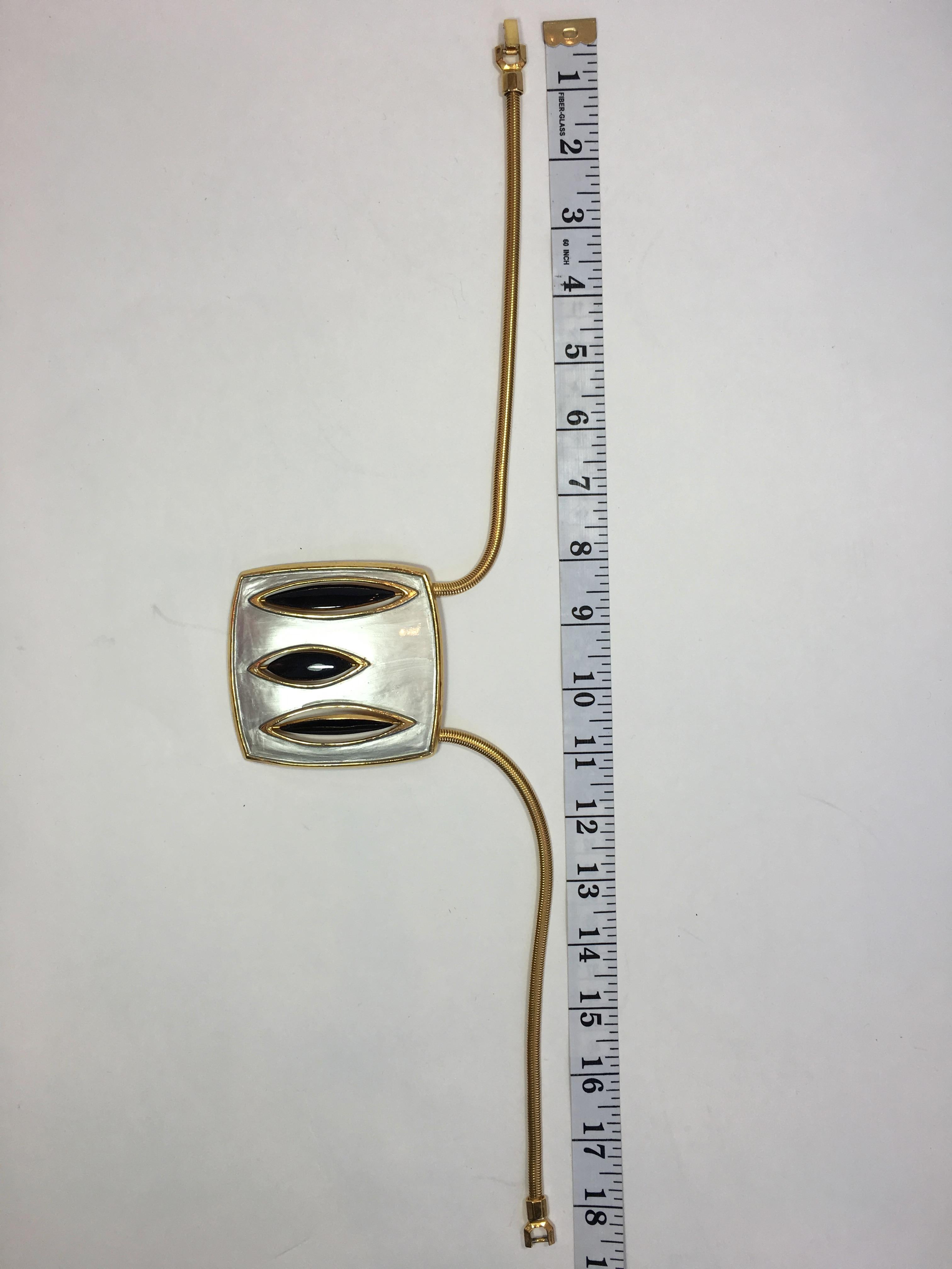 Pierre Cardin Moderne Gold- und Emaille-Halskette aus der Mitte des Jahrhunderts im Angebot 3
