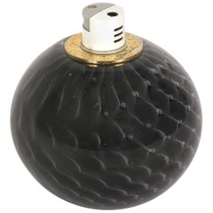 Pierre Cardin Encendedor de mesa francés de latón y cristal negro de mediados de siglo, años 70