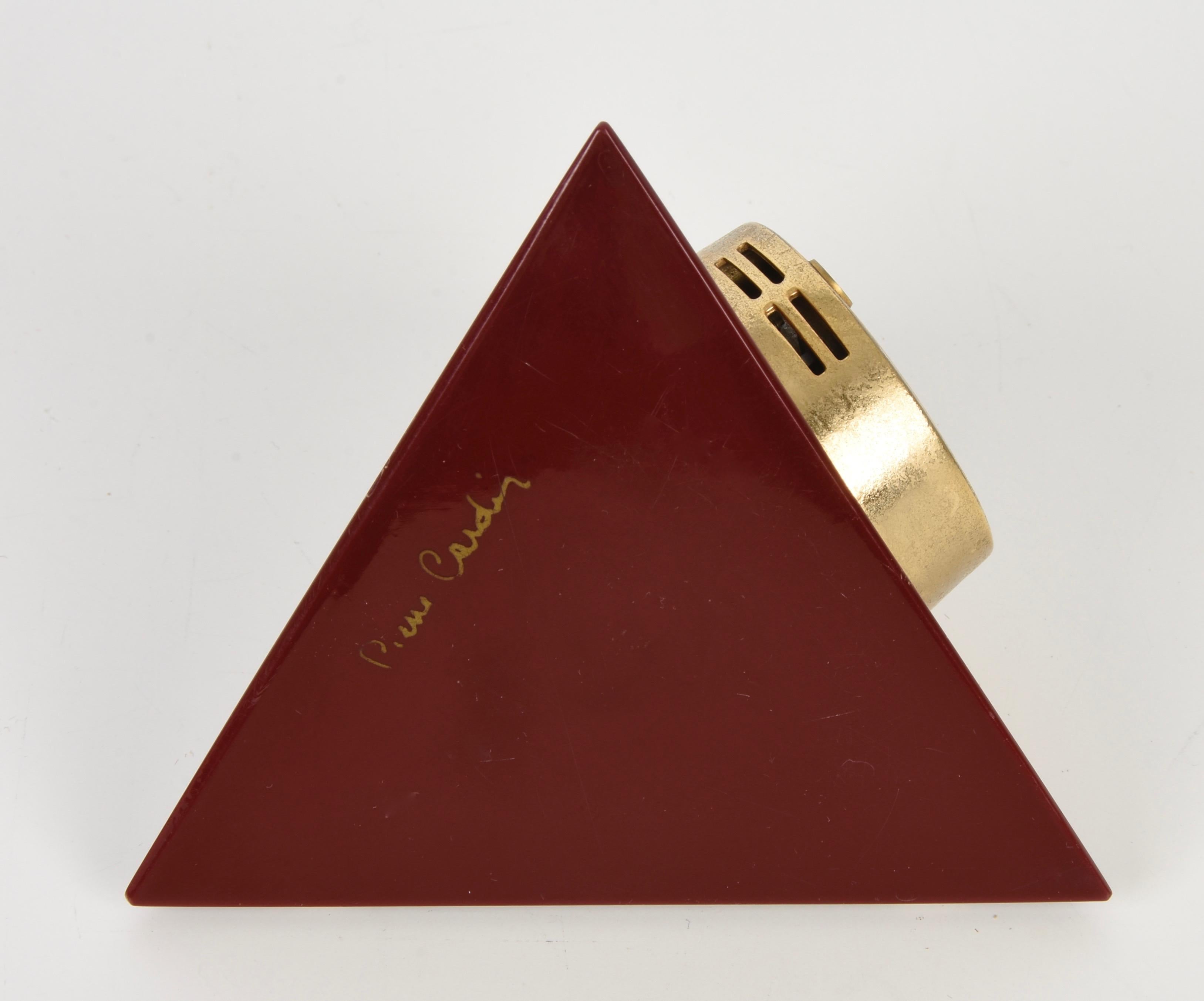 Pierre Cardin Midcentury Bordeaux Plexiglass Pyramidal French Table Lighter 1970 5