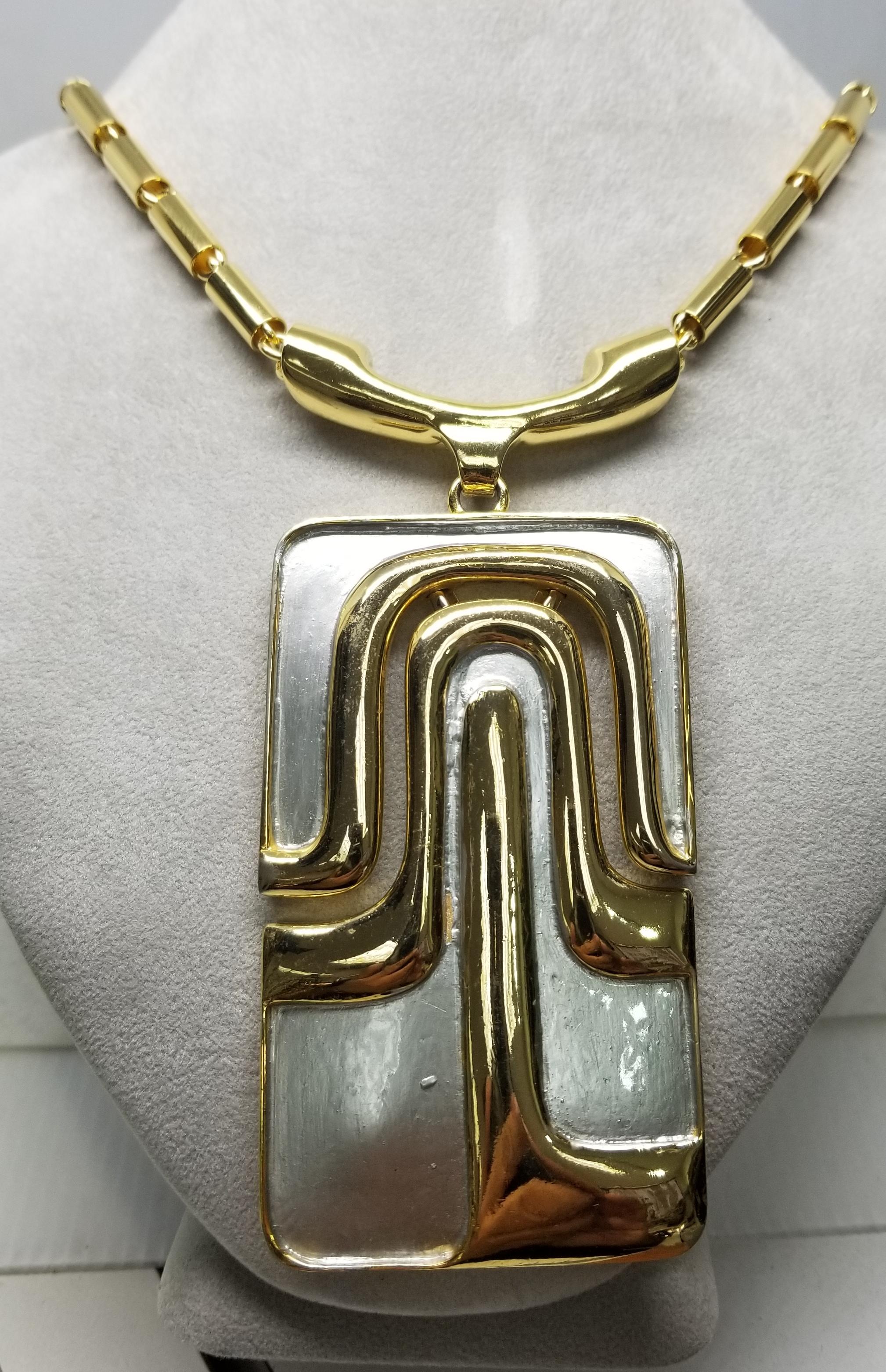Modernistische Pierre Cardin-Halskette mit großem Anhänger, 1960er Jahre für Damen oder Herren im Angebot