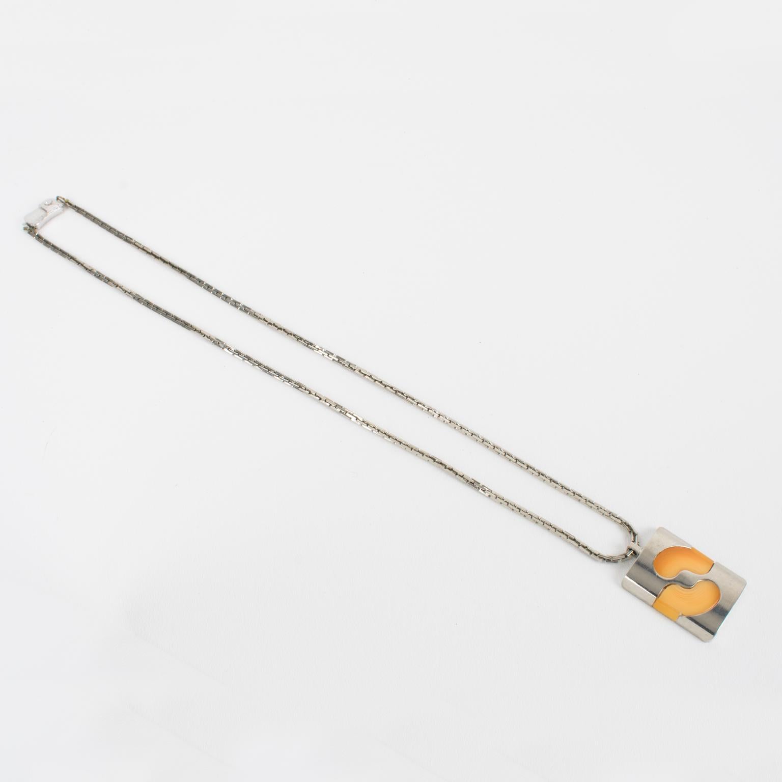 Pierre Cardin Modernist Silvered  and Yellow Resin Pendant Necklace, 1970s For Sale 1