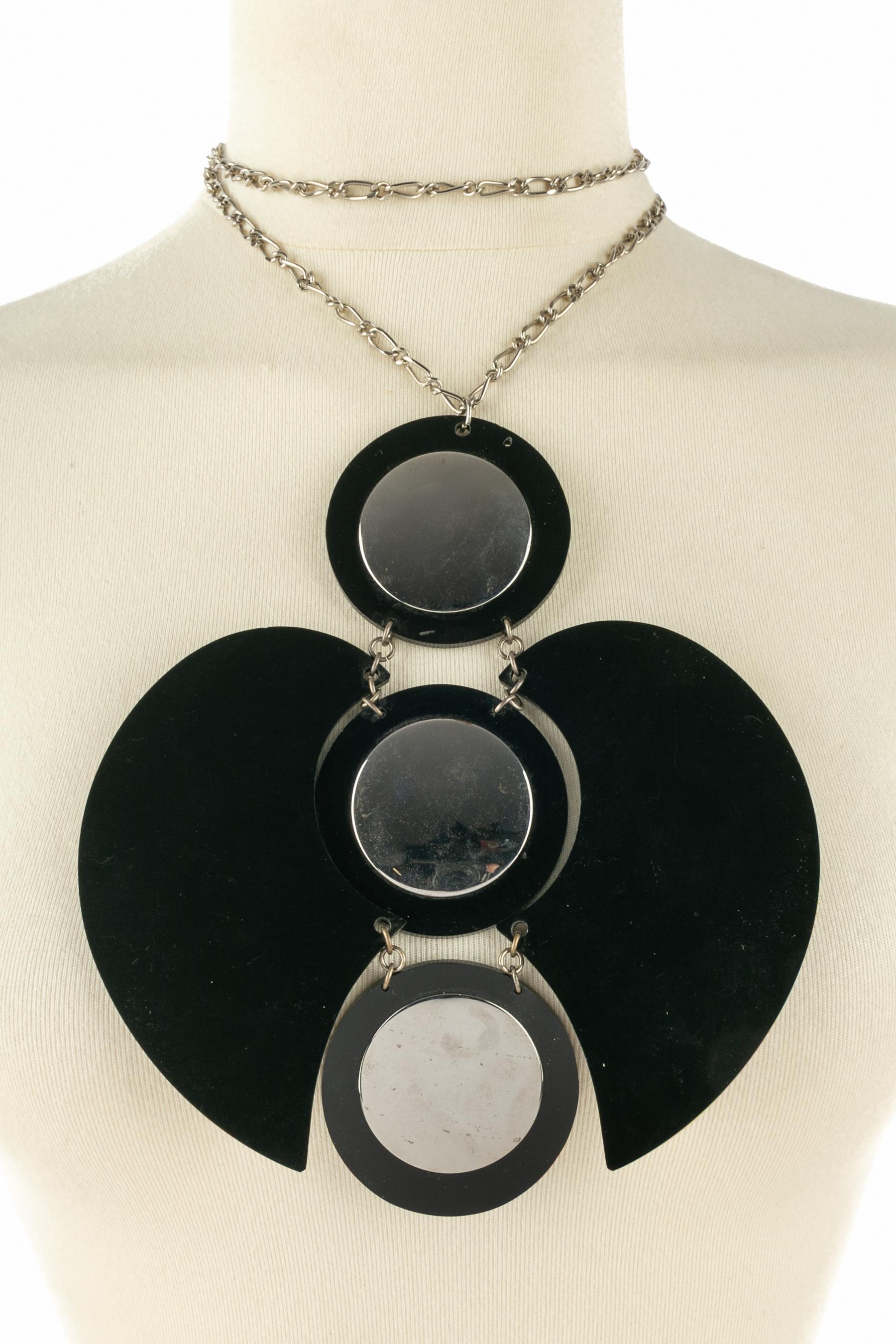Women's Pierre Cardin necklace (attributed to) For Sale