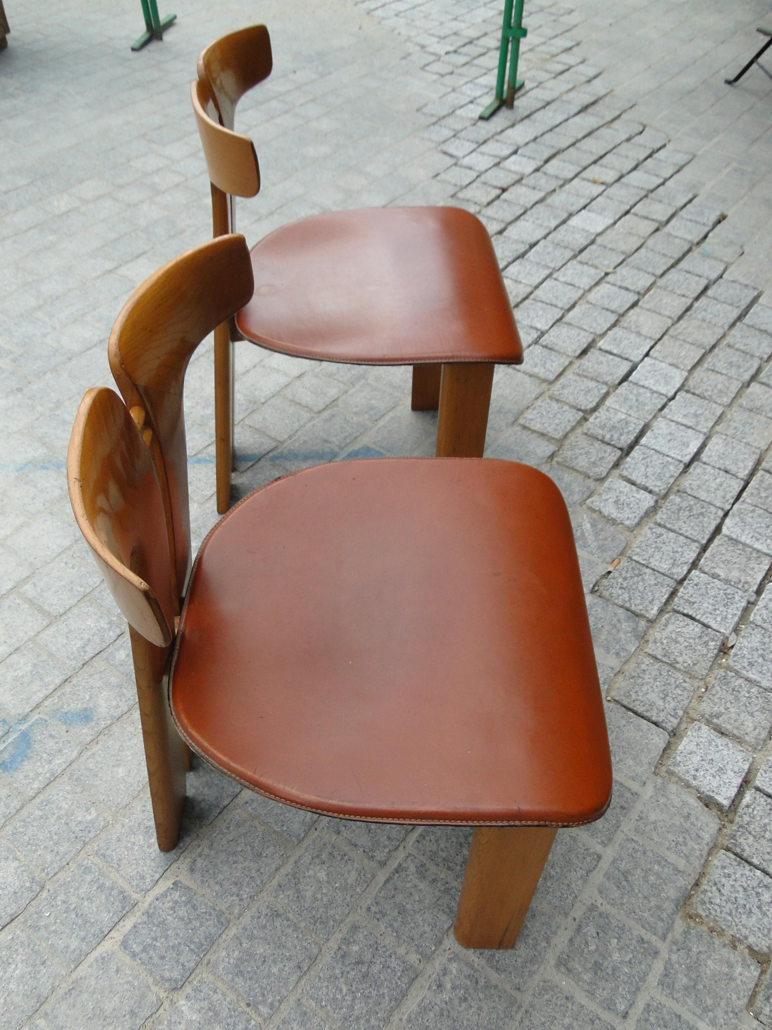 Pierre Cardin 2 Dining Chairs in Walnut and Leather 5