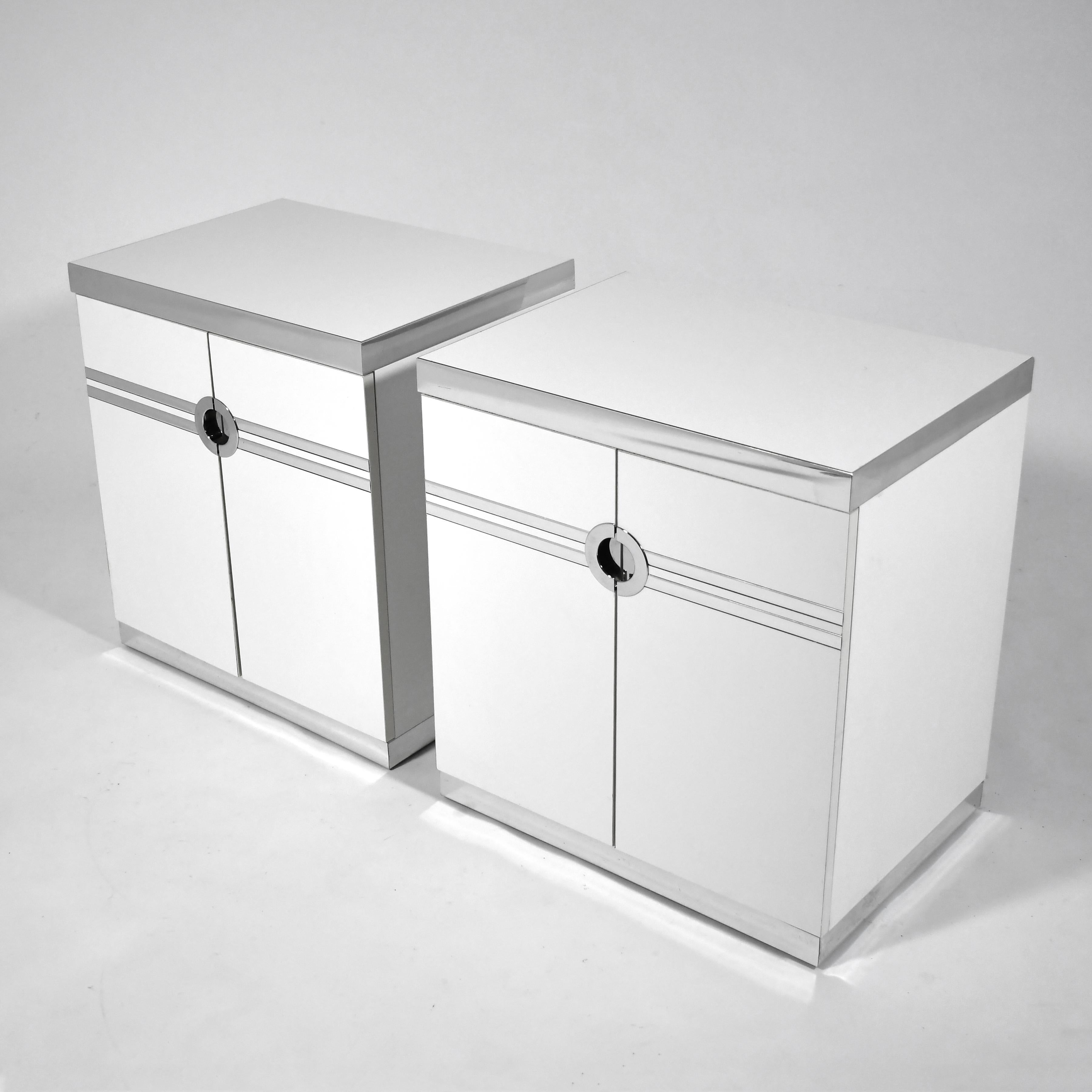 Pierre Cardin Pair of Nightstands In Good Condition For Sale In Highland, IN