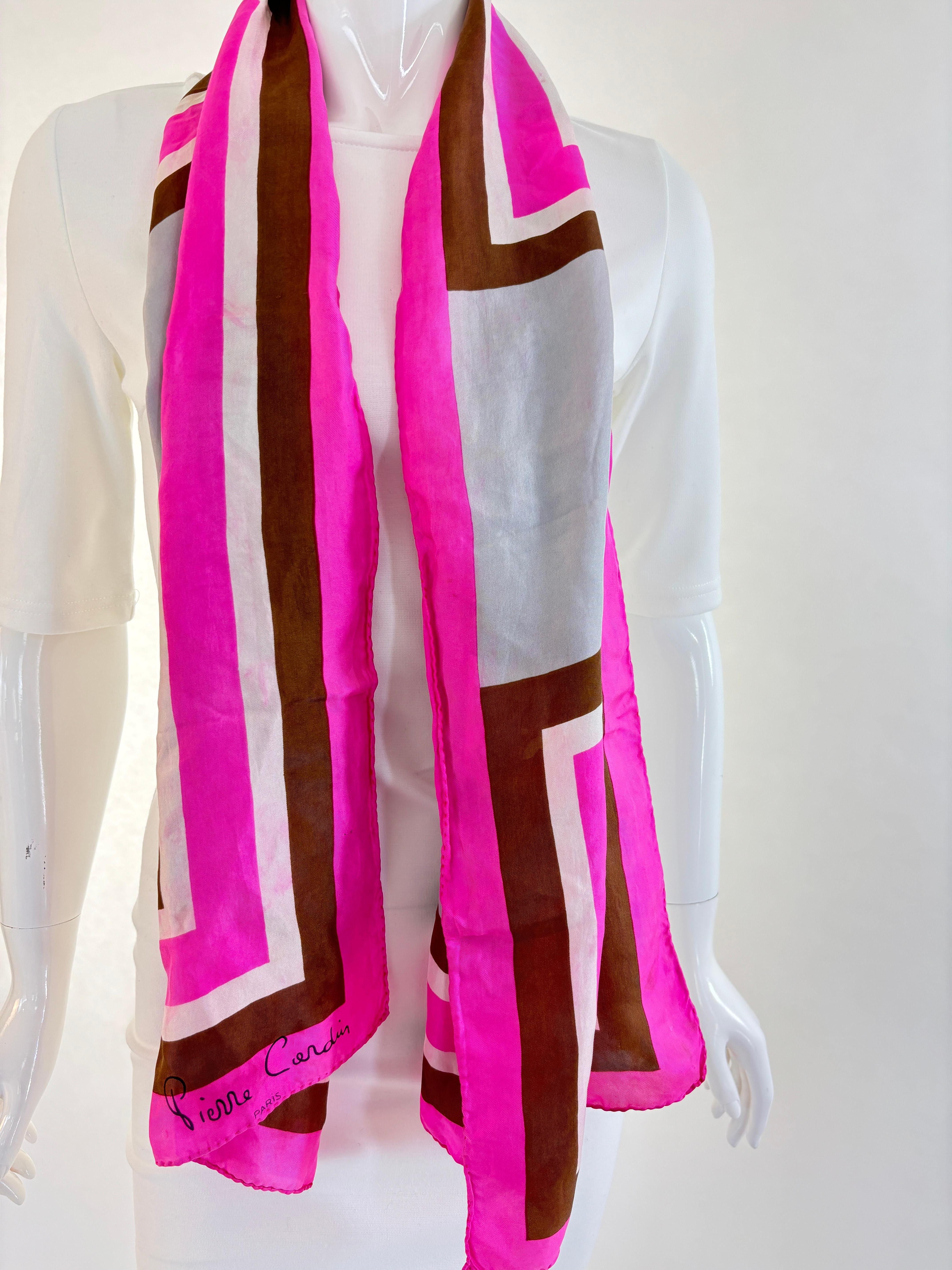 Pierre Cardin Paris Schal mit buntem abstraktem Druck im Zustand „Relativ gut“ in North Hollywood, CA