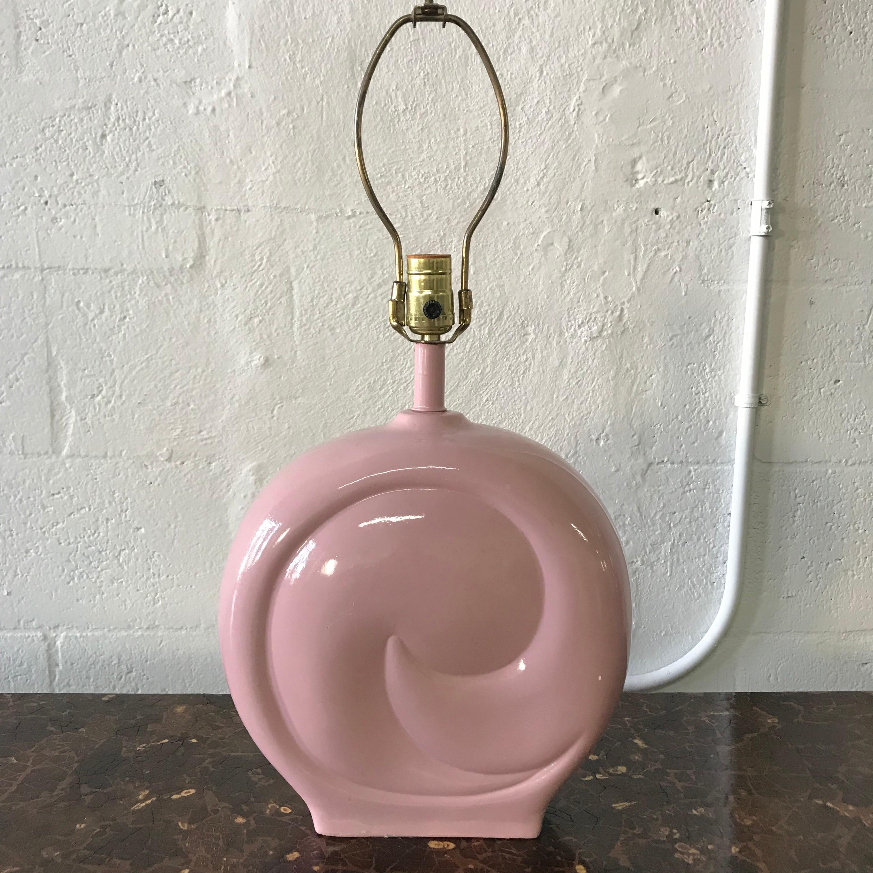Pierre Cardin Rosa Porzellan-Keramik-Tischlampe (Moderne der Mitte des Jahrhunderts) im Angebot