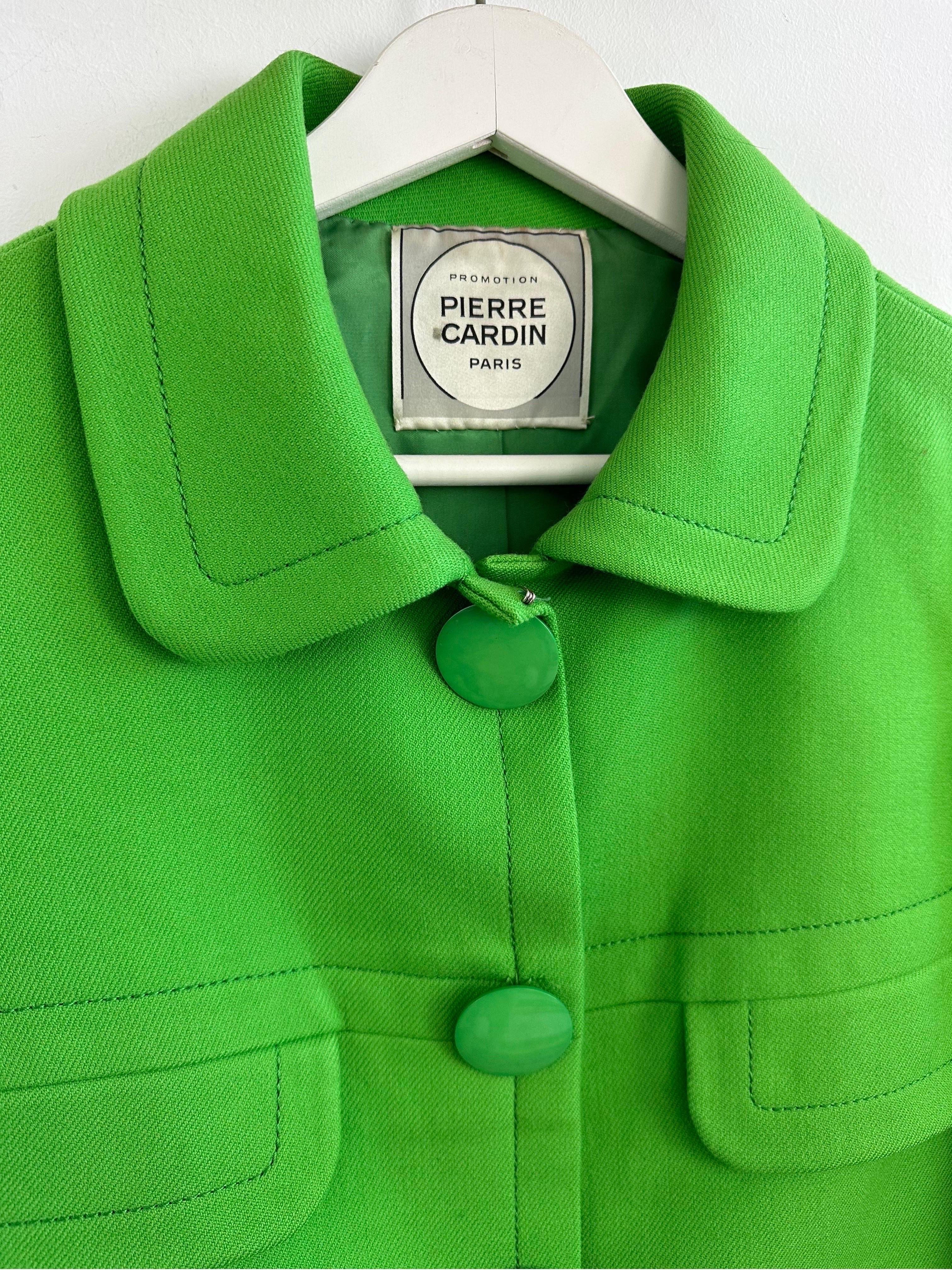 Women's Pierre Cardin Promotion 1970s green wool jacket For Sale