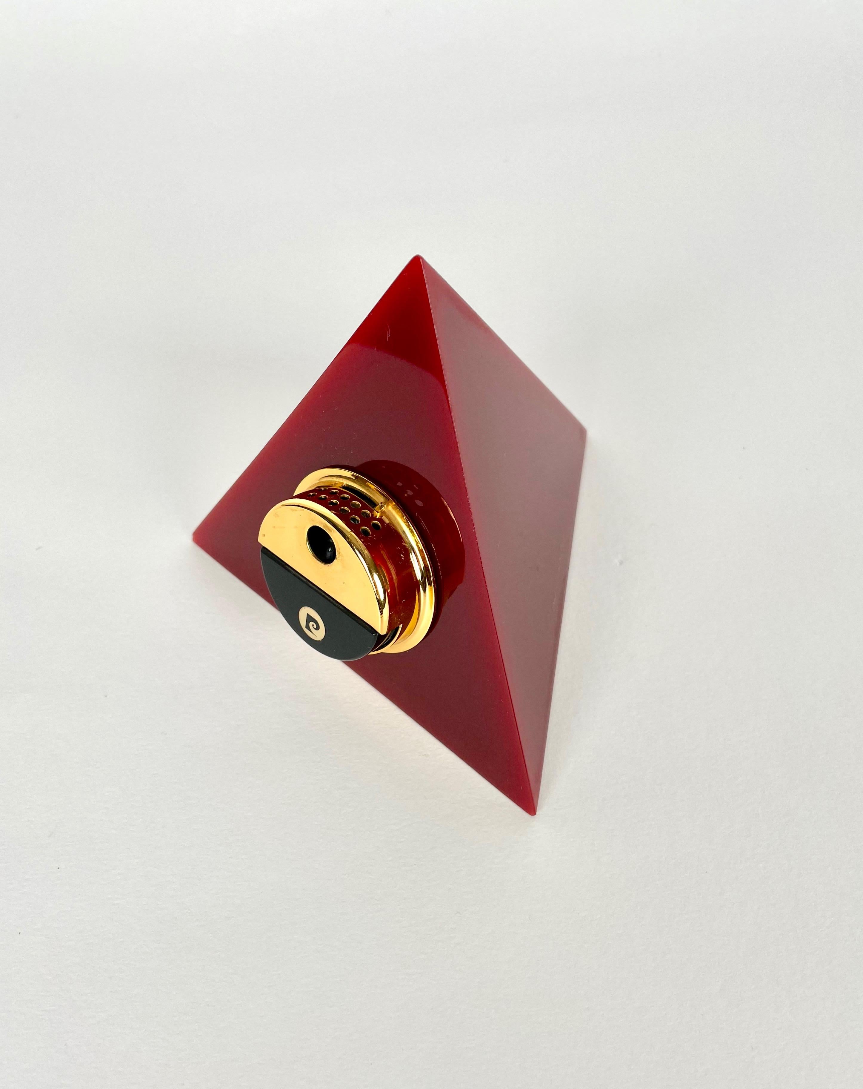 French Pierre Cardin Pyramid Bordeaux Lucite Table Lighter, France, 1970s