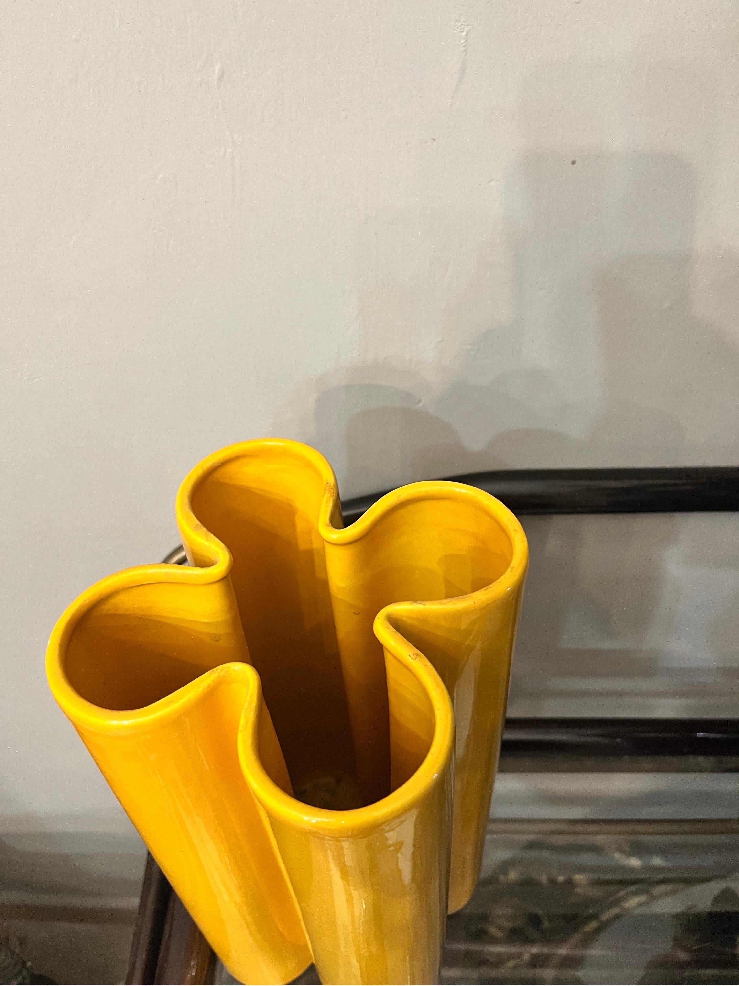 Pierre Cardin Quadrifoglio vaso giallo vintage In Good Condition For Sale In Foggia, FG