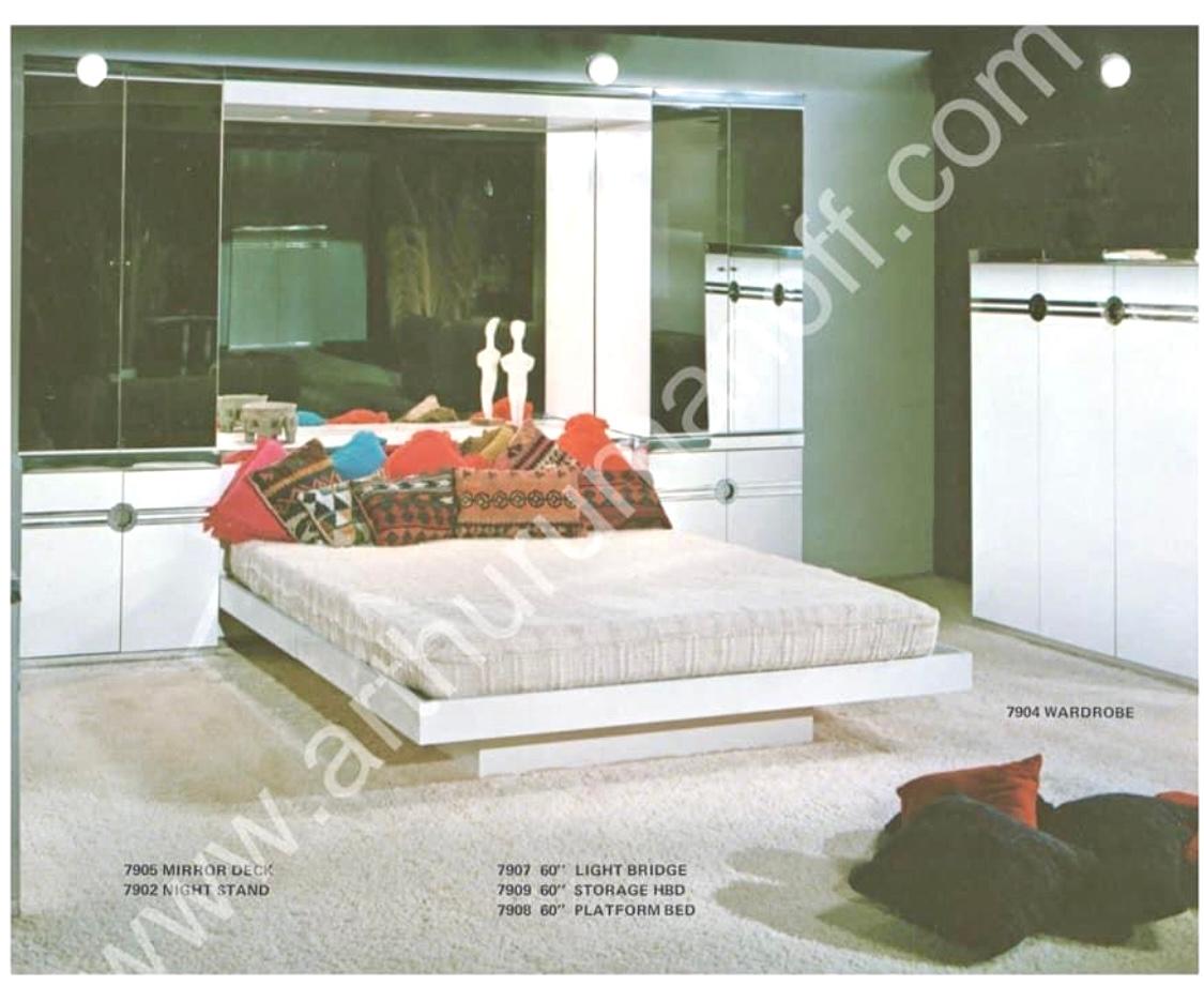 Pierre Cardin Queen Size Bedroom Ensemble For Sale 9
