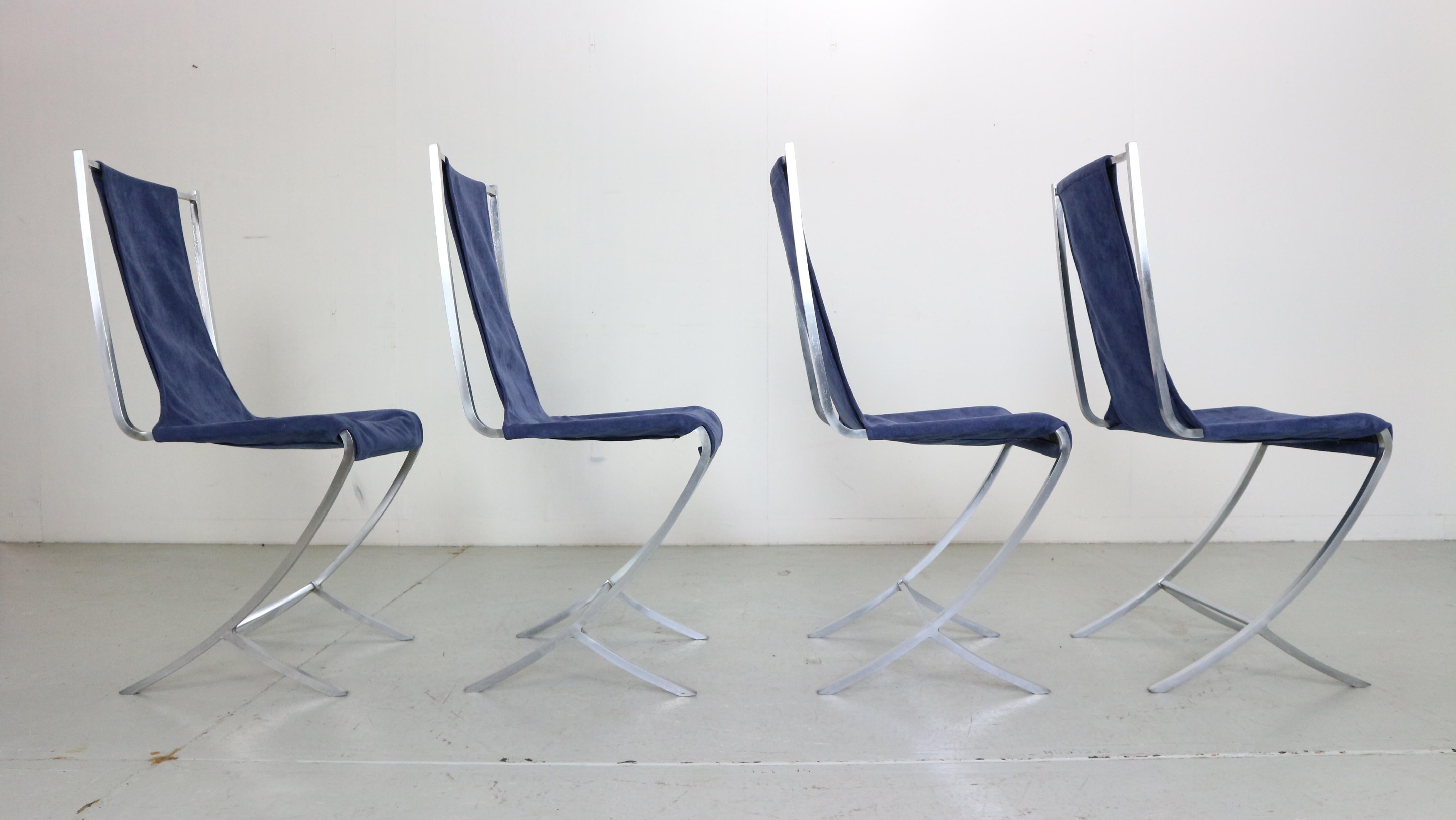 Pierre Cardin: 4er-Set Esszimmerstühle aus Samt und Stahl für Maison Jansen, 1970 im Angebot 2