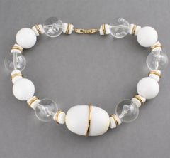 Pierre Cardin Collar Gargantilla Modernista Space Age Resina Blanca y Lucite