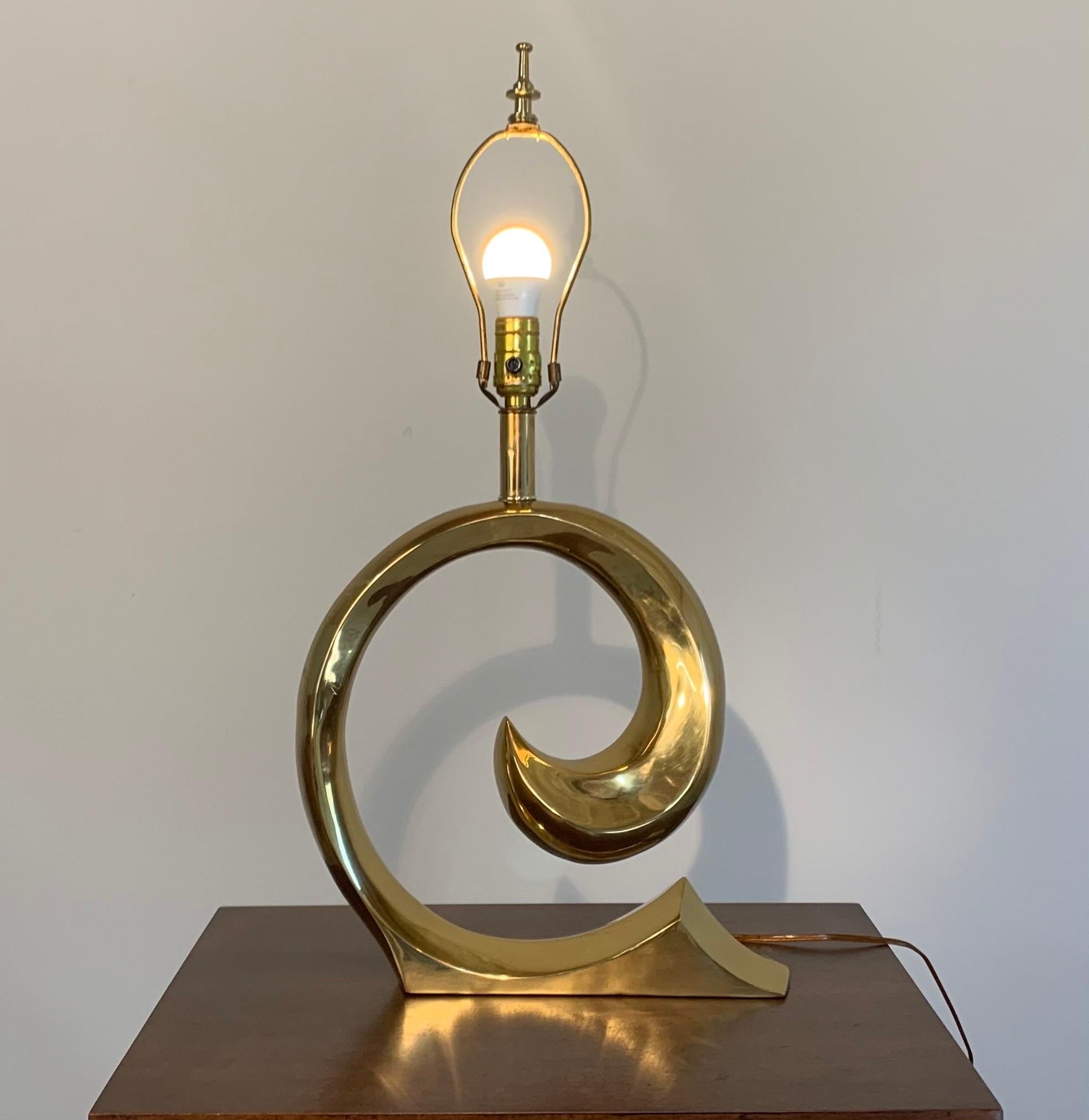 Pierre Cardin Swoosh Table Lamp In Good Condition In Southampton, NJ