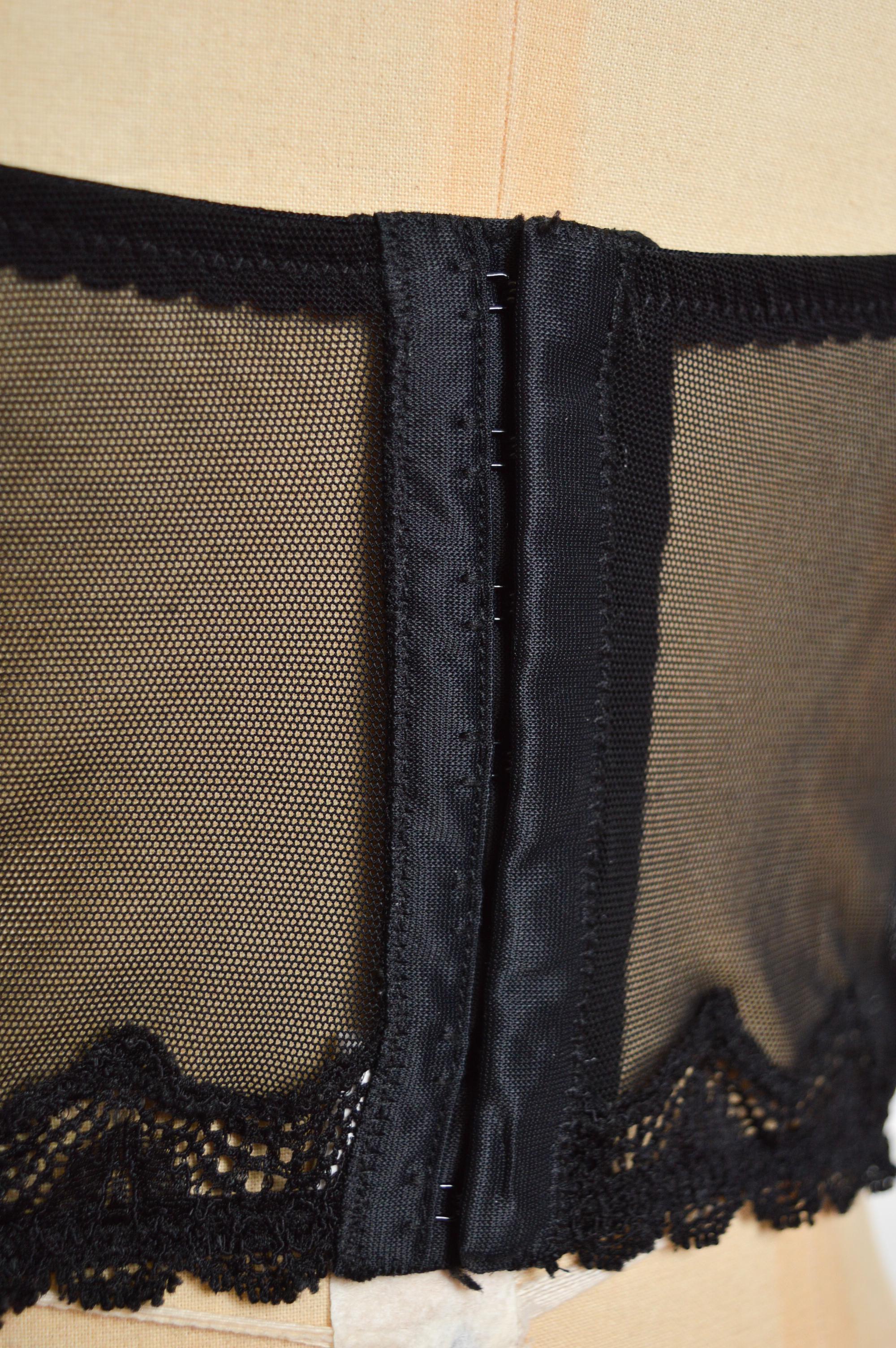 Pierre Cardin Tiny Red heart Polka dot Vintage bustier - Black lace Corset For Sale 6
