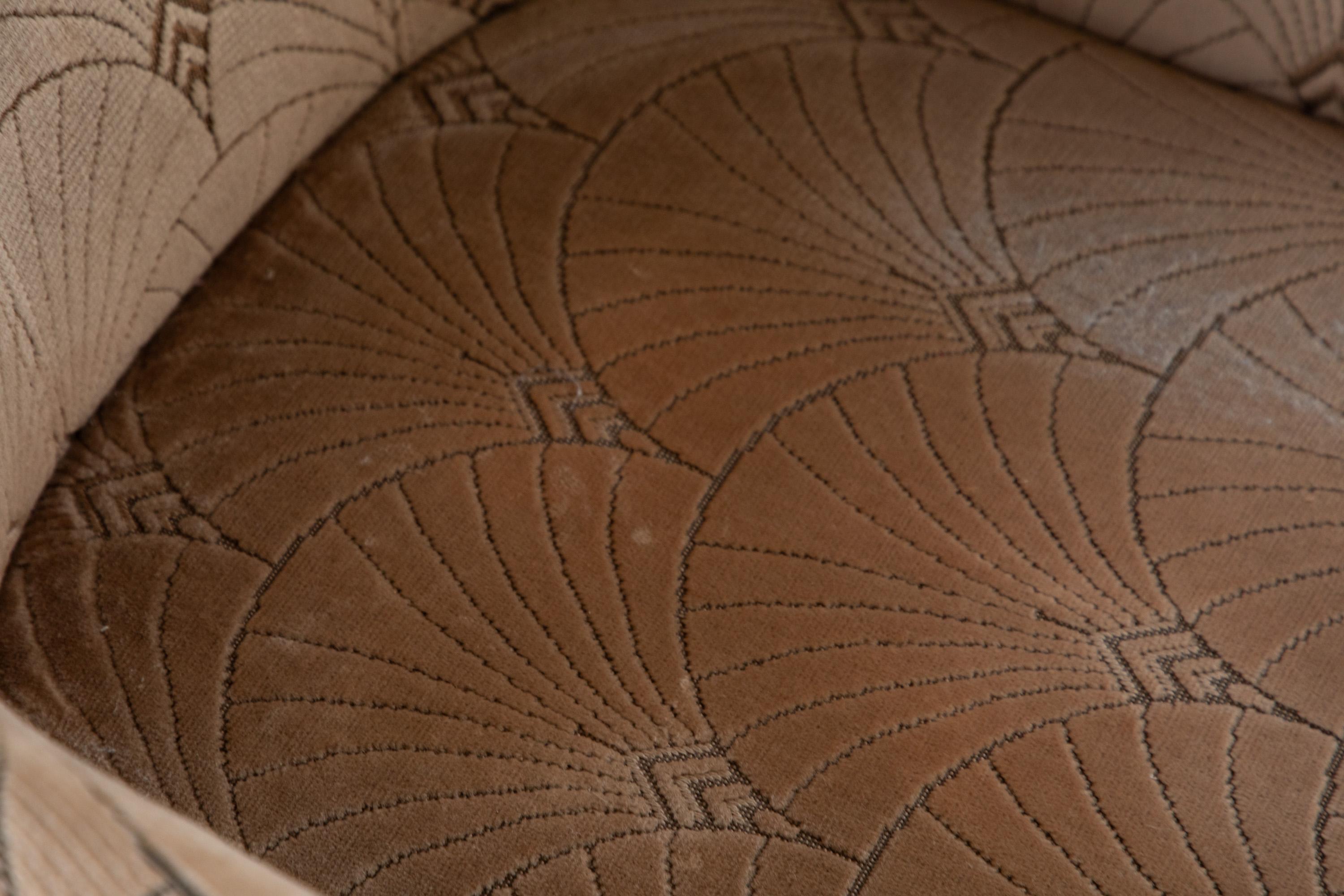 Pierre Cardin Velvet Shell Esstisch und Stühle im Zustand „Relativ gut“ im Angebot in Leicester, GB