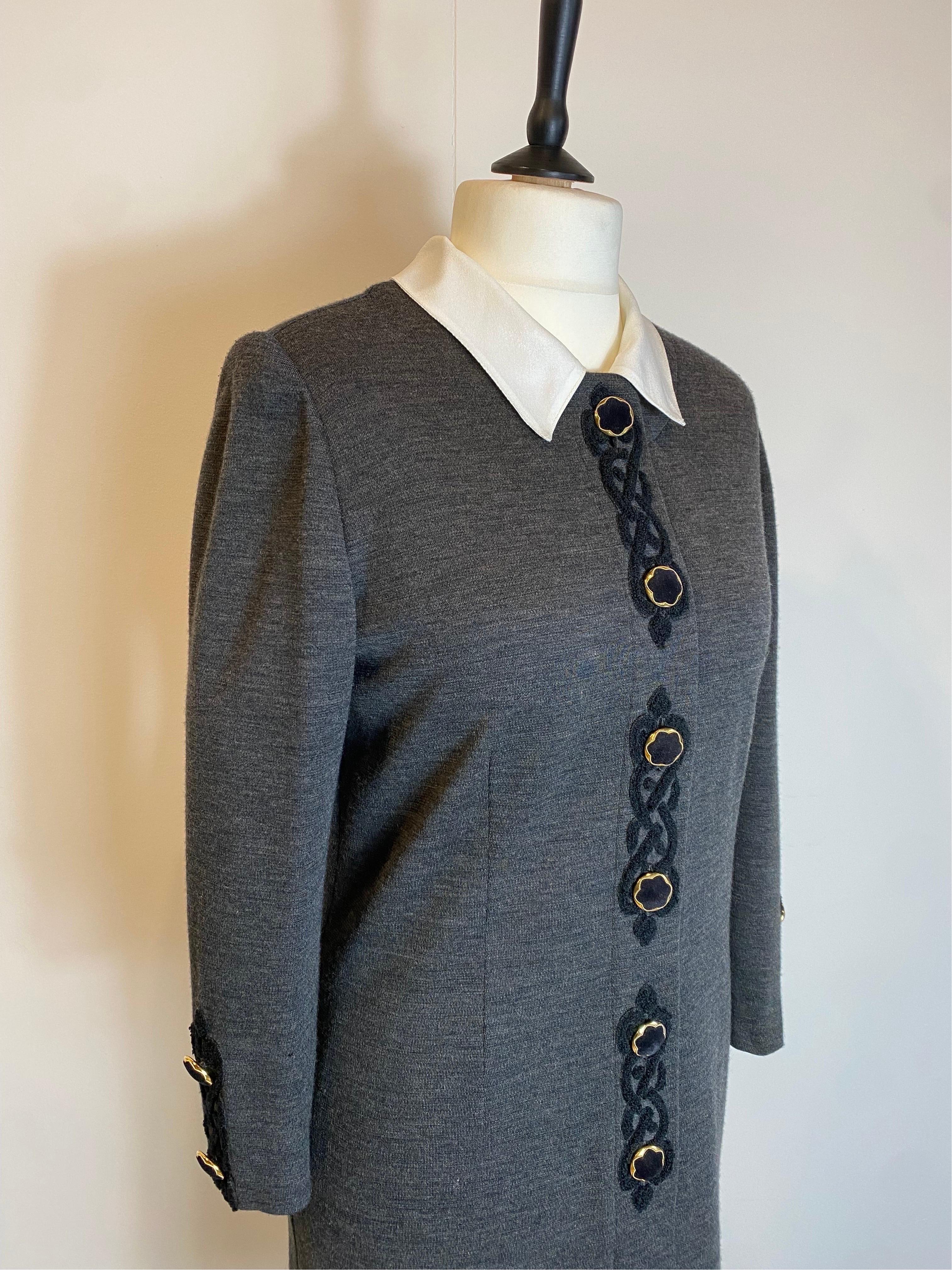 Women's or Men's Pierre Cardin vintage grey wool Dress For Sale