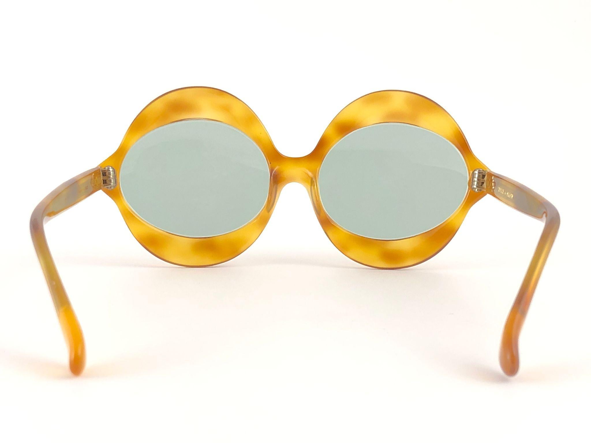 Pierre Cardin: Kiss Medium C18 Vintage-Sonnenbrille, 1960er Jahre  im Angebot 1