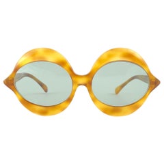 Pierre Cardin Vintage Kiss Medium C18 Sunglasses, 1960s 