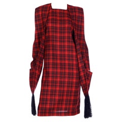 Pierre Cardin Vintage Rot kariertes Vintage-Kleid mit langem Schal mit Fransen und Taschen