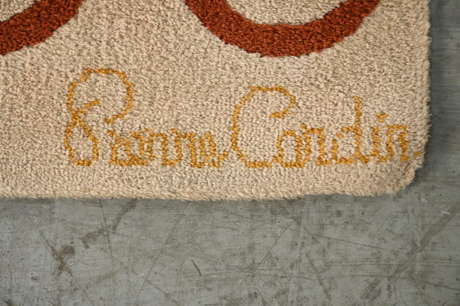 Pierre Cardin Wool Area Rug In Good Condition In Norwalk, CT