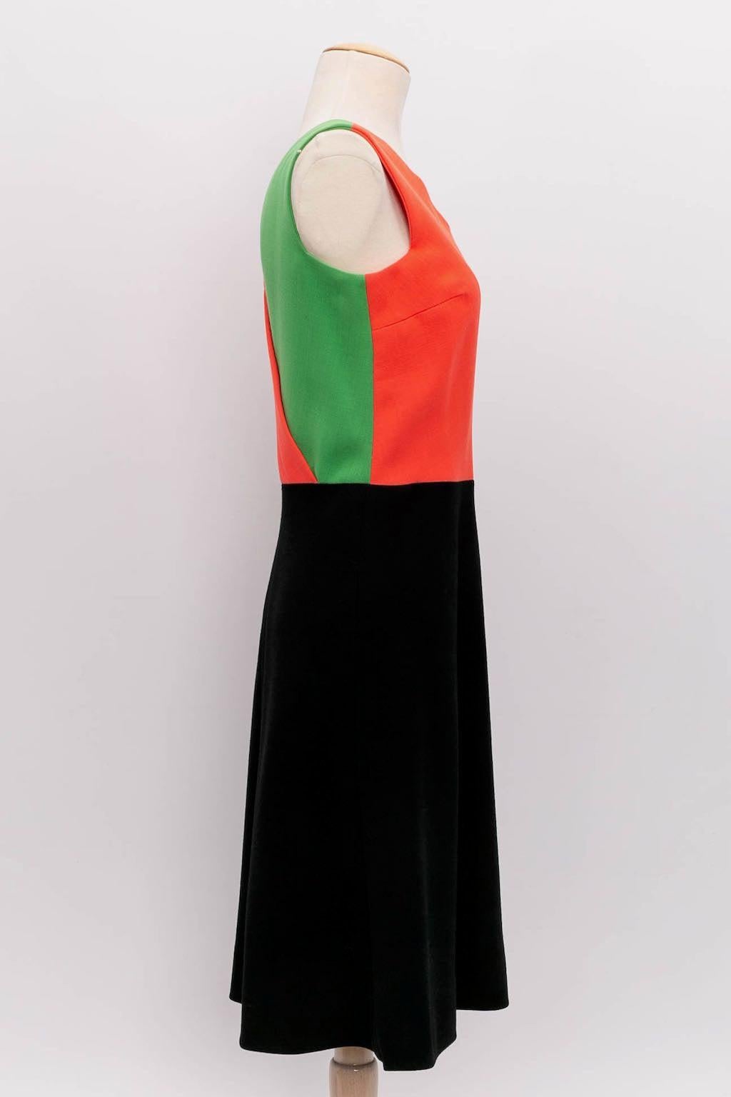 Women's Pierre Cardin Wool Dress, Size 38FR For Sale