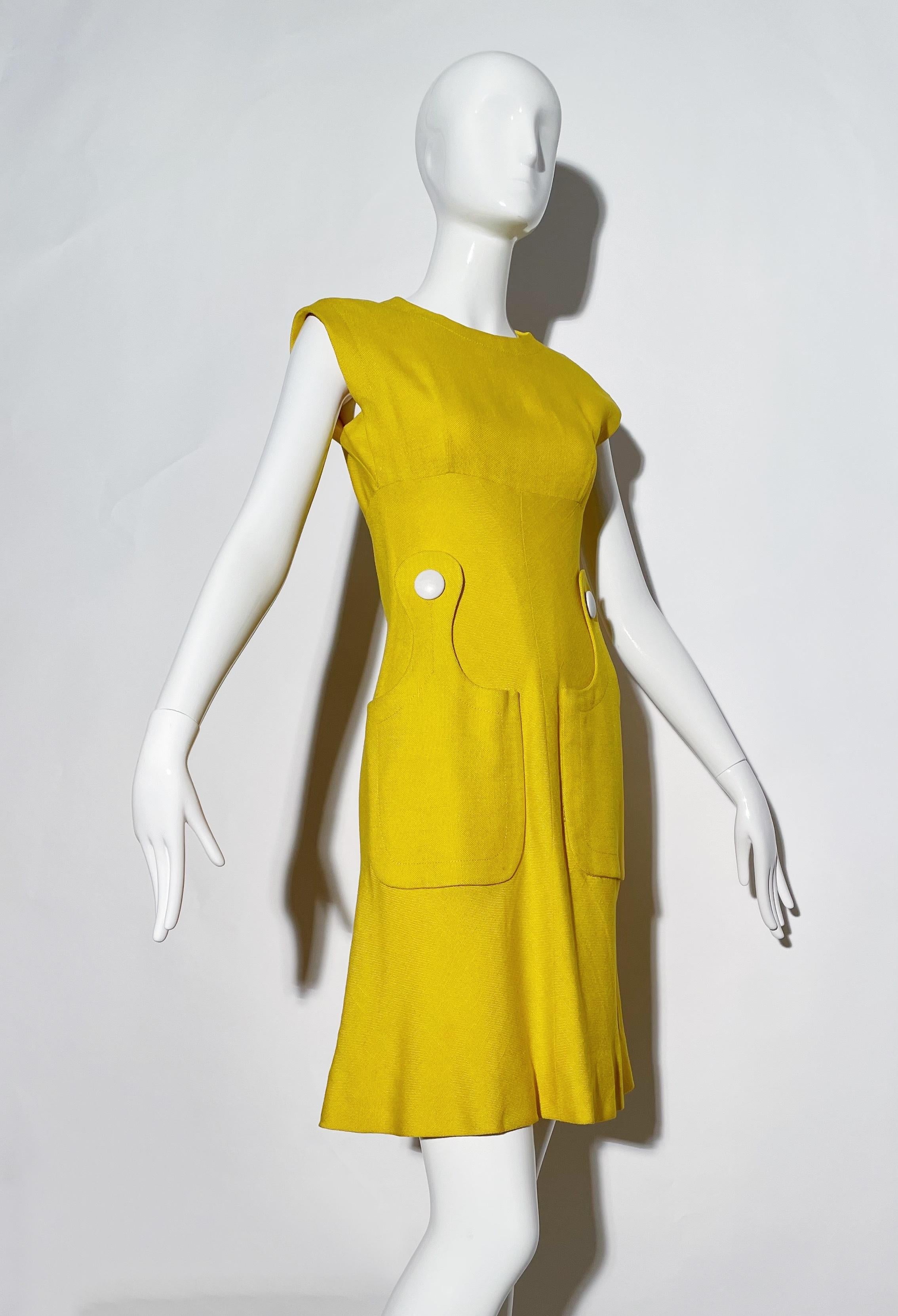 Pierre Cardin Yellow Mod Dress  In Excellent Condition For Sale In Los Angeles, CA
