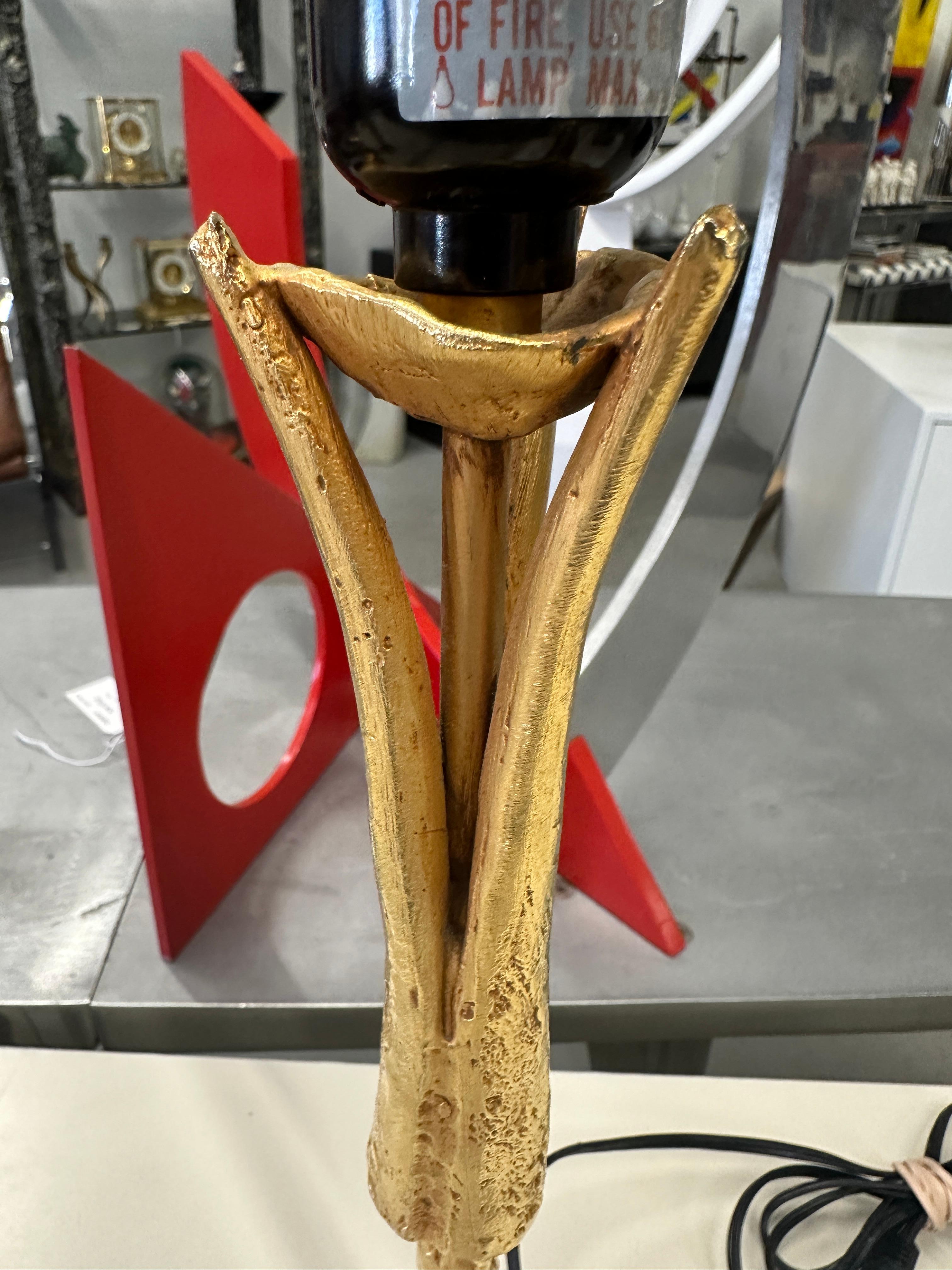 Lampe de table en métal doré Pierre Casenove pour Fondica France en vente 6