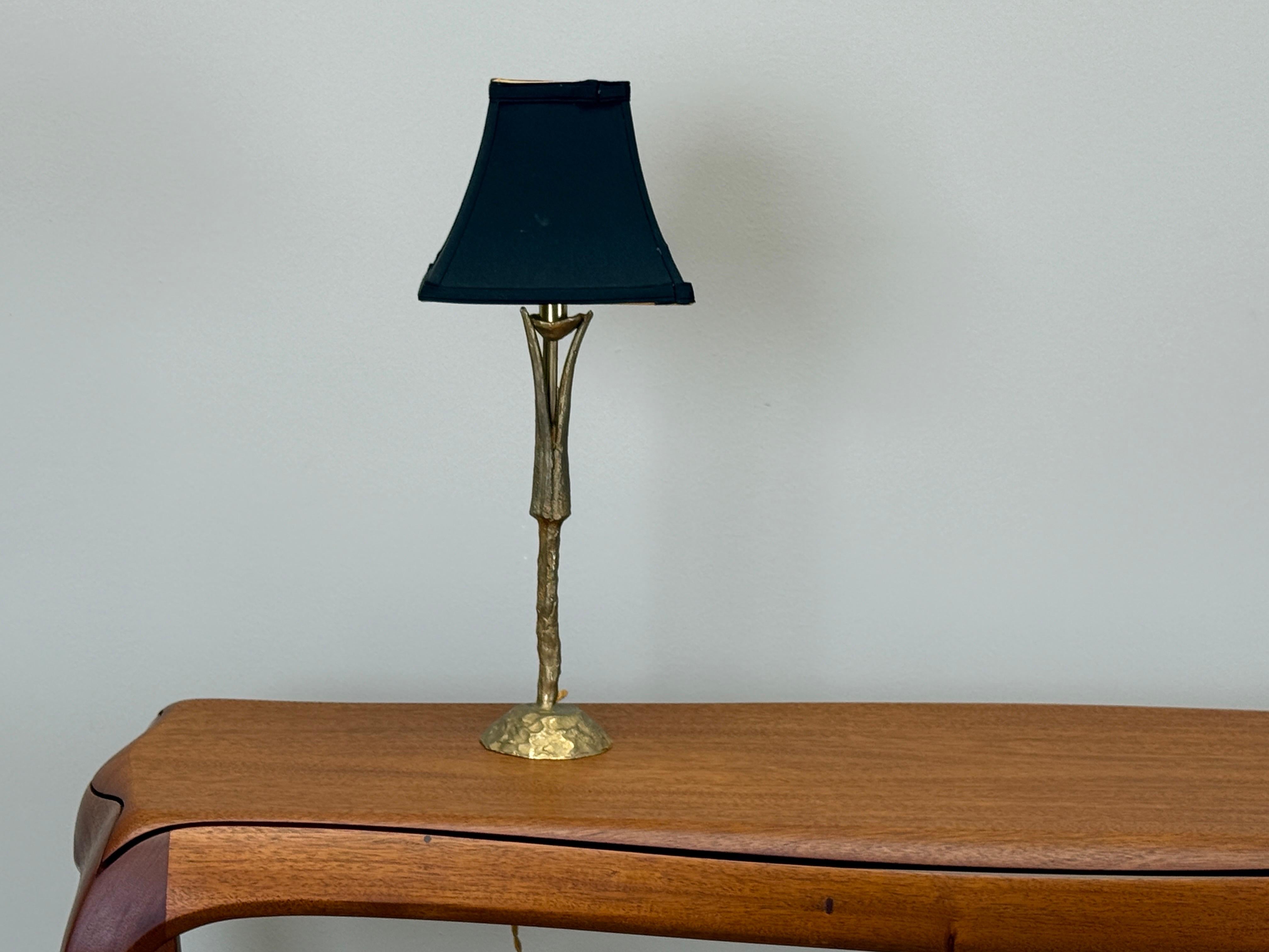 Pierre Casenove pour Fondica Lampe de table en bronze doré en vente 5