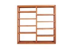 Bibliothèque réglable en orme français de Pierre Chapo, années 1960