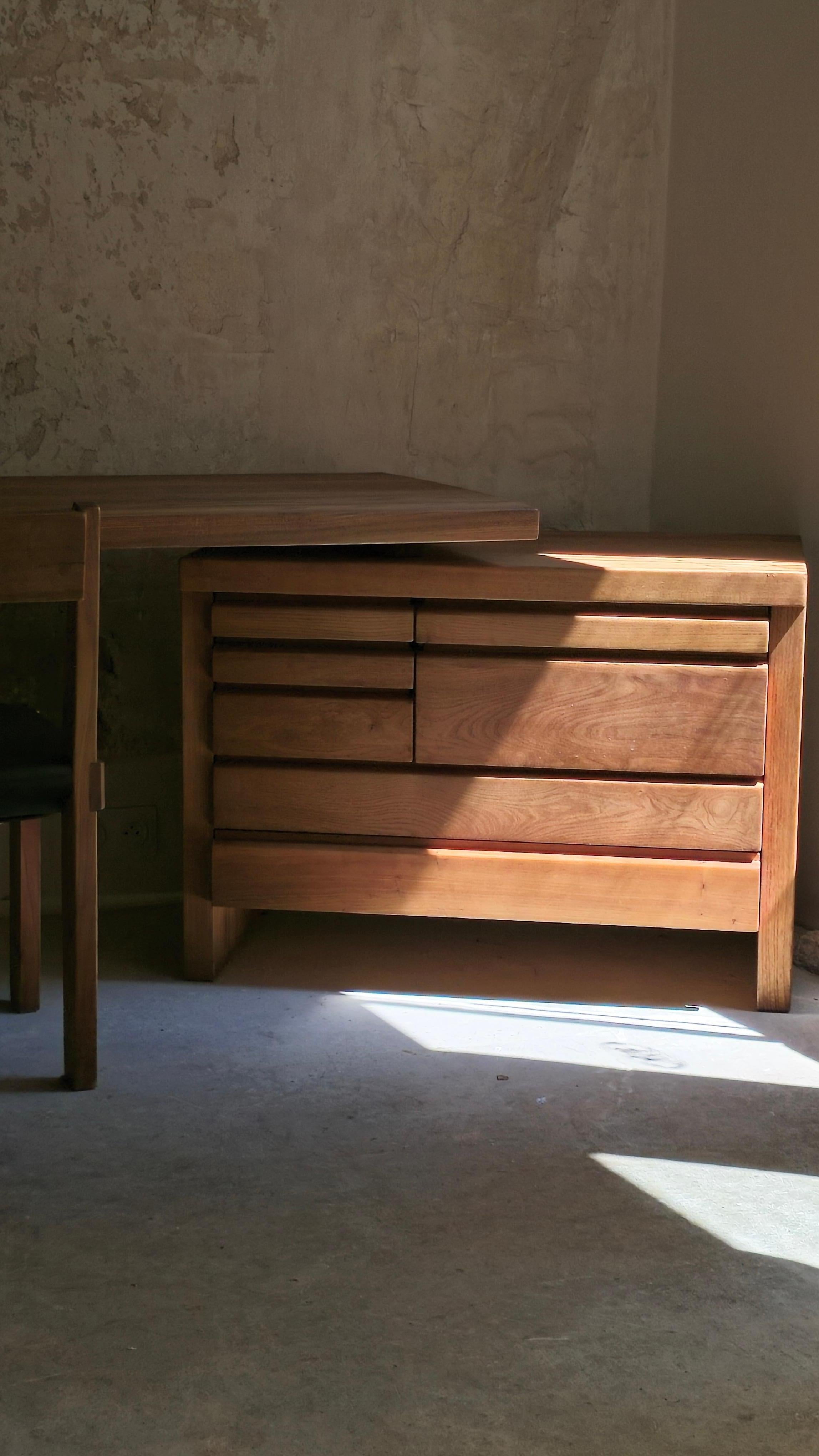 Mid-Century moderno Scrivania Pierre Chapo B19 in olmo massiccio, Francia, anni '60 in vendita
