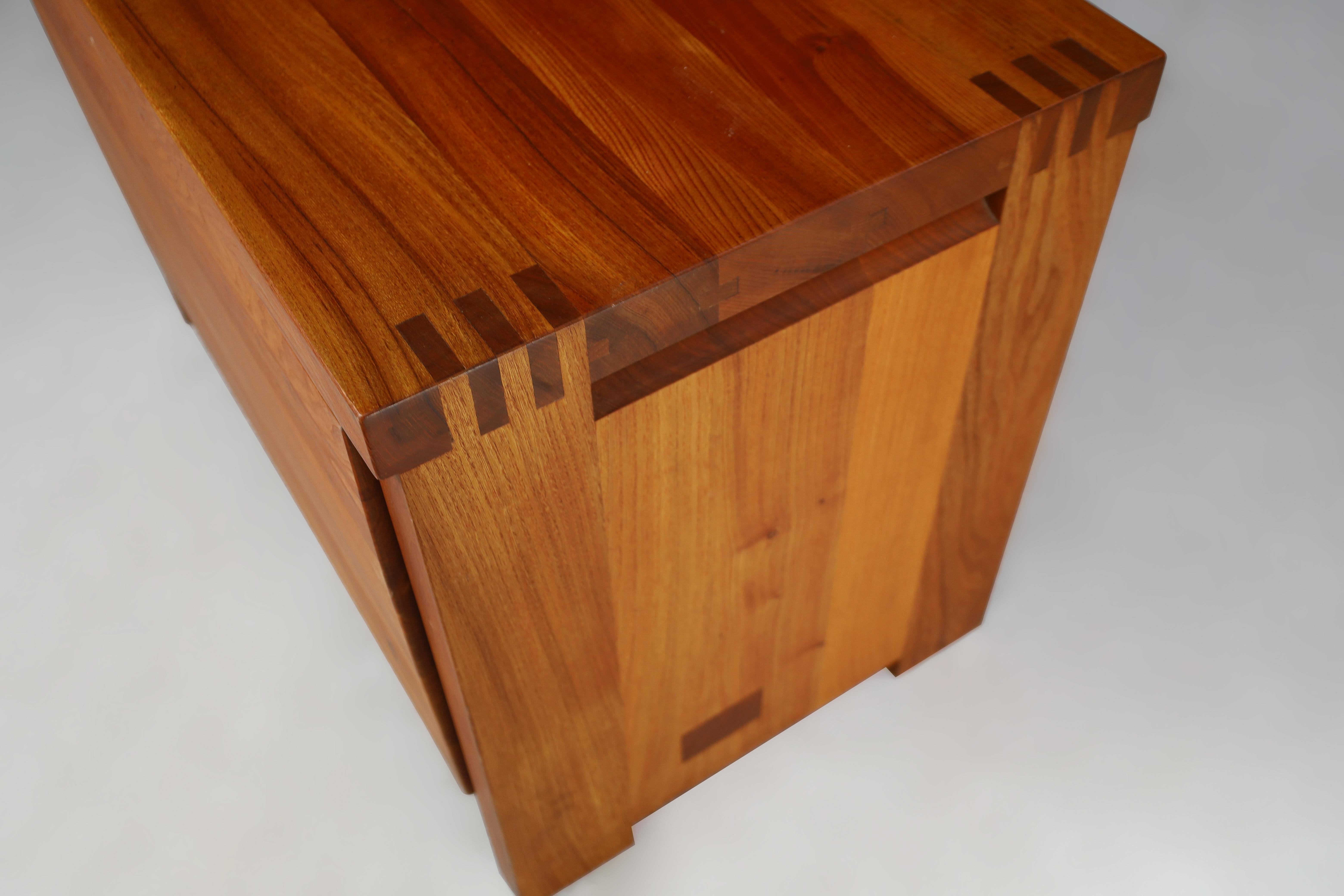 Pierre Chapo B19 Writing Desk in Patinated Solid Elm, France, 1960s For Sale 4