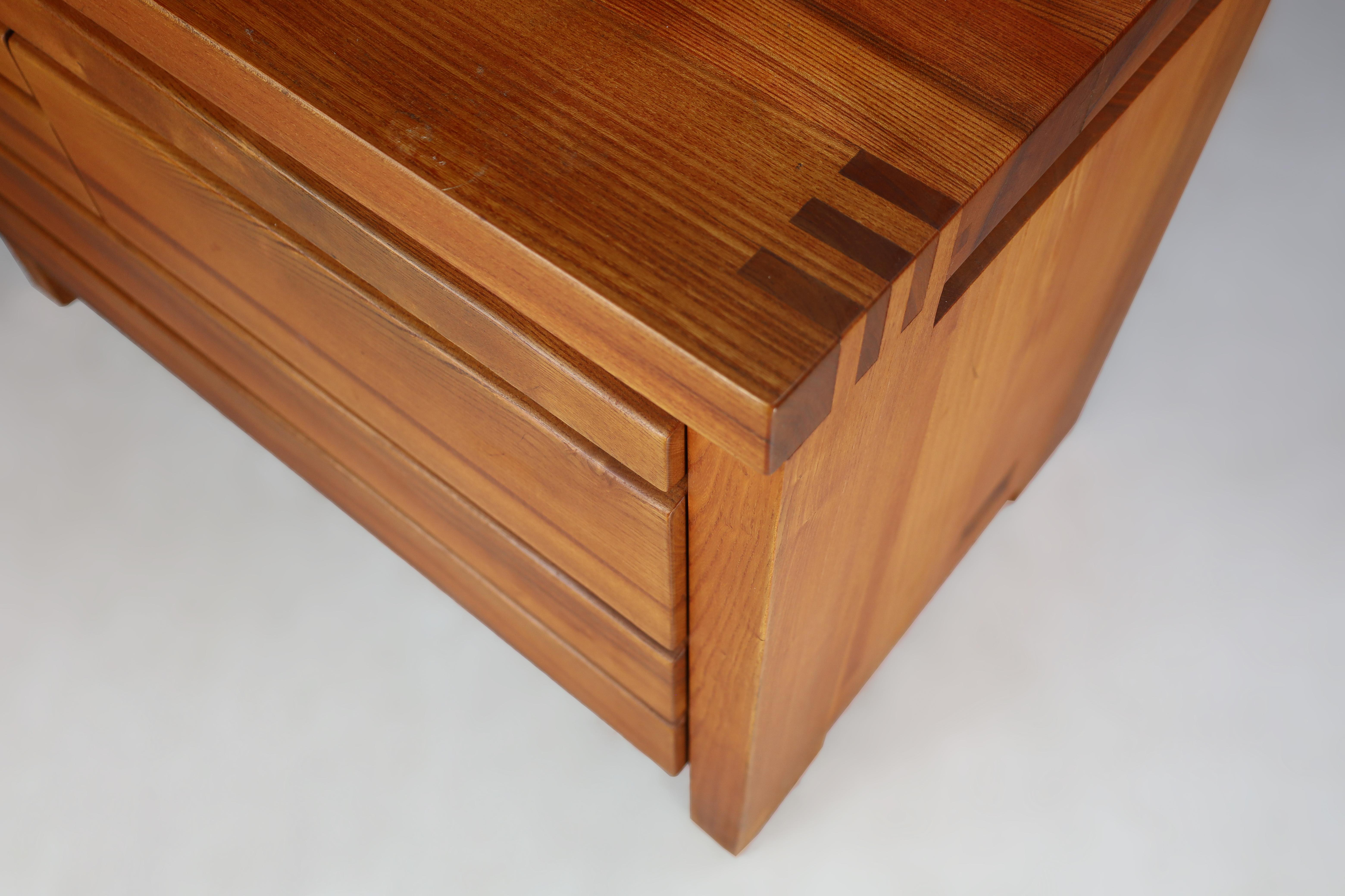 Pierre Chapo B19 Writing Desk in Patinated Solid Elm, France, 1960s For Sale 10