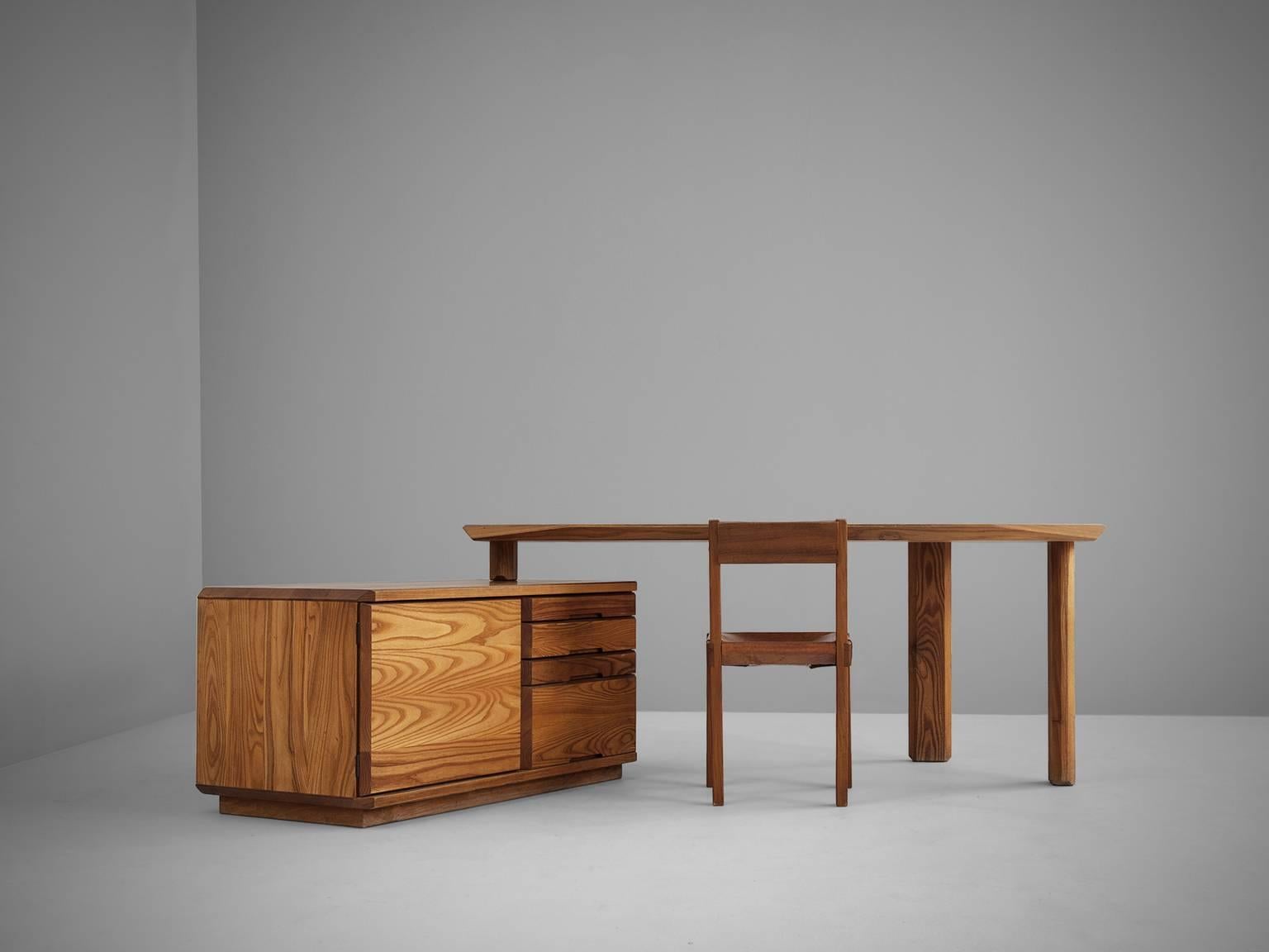 Pierre Chapo, adjustable desk B40, elm, France, 1960s.

Characteristic desk by French designer and carpenter Pierre Chapo. Eye-catching detail is the beautiful and expressive grain of the elmwood, visible on the entire item. Stunning polygonal